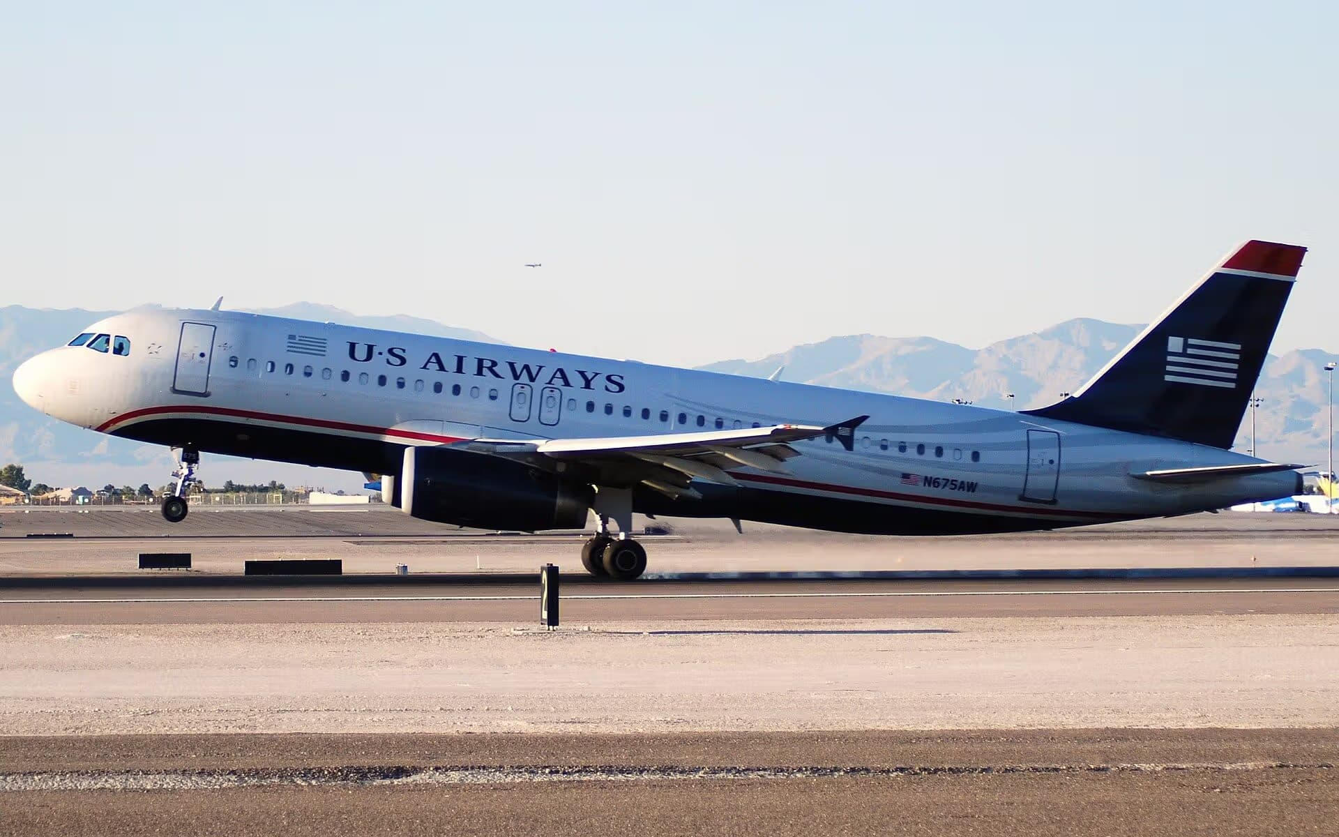 N675AW — Twin-engine aircraft