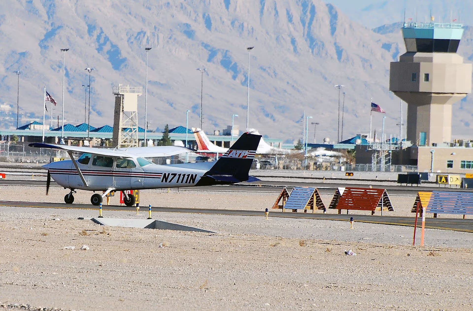 N7111N — Single-engine aircraft