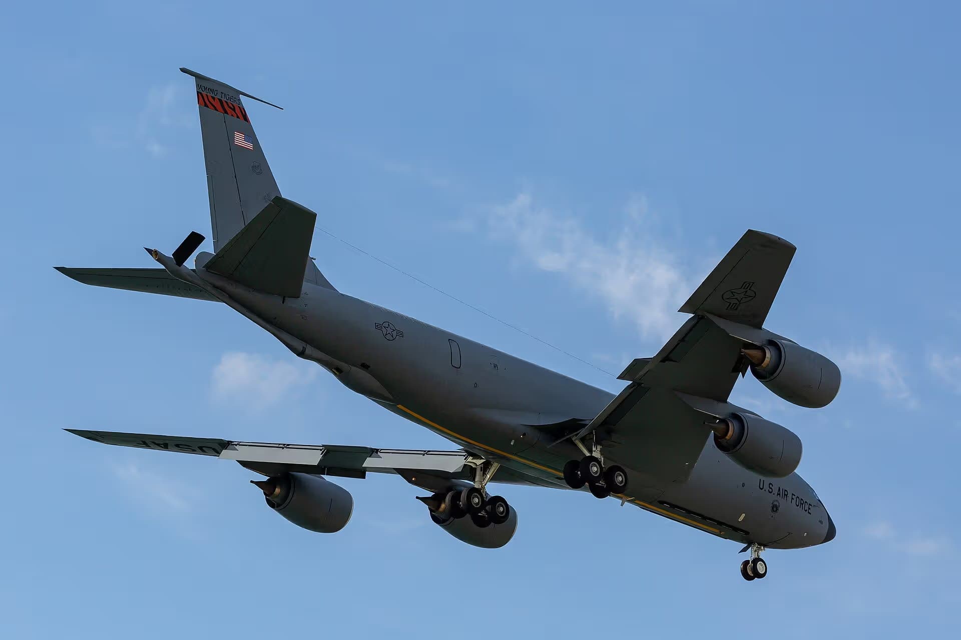 Unidentified — Aircraft