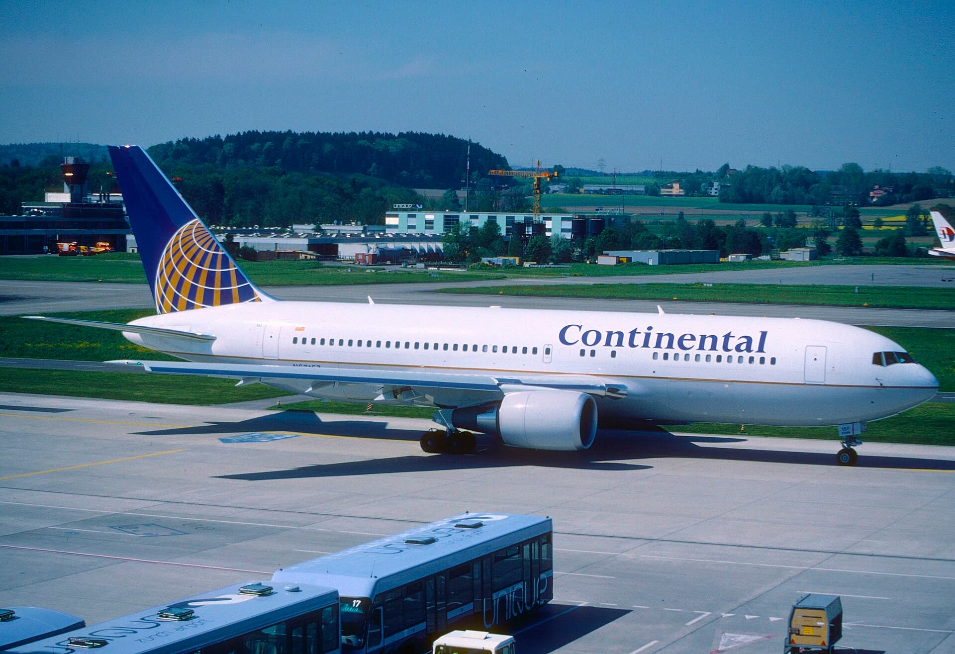 N67157 — Twin-engine aircraft