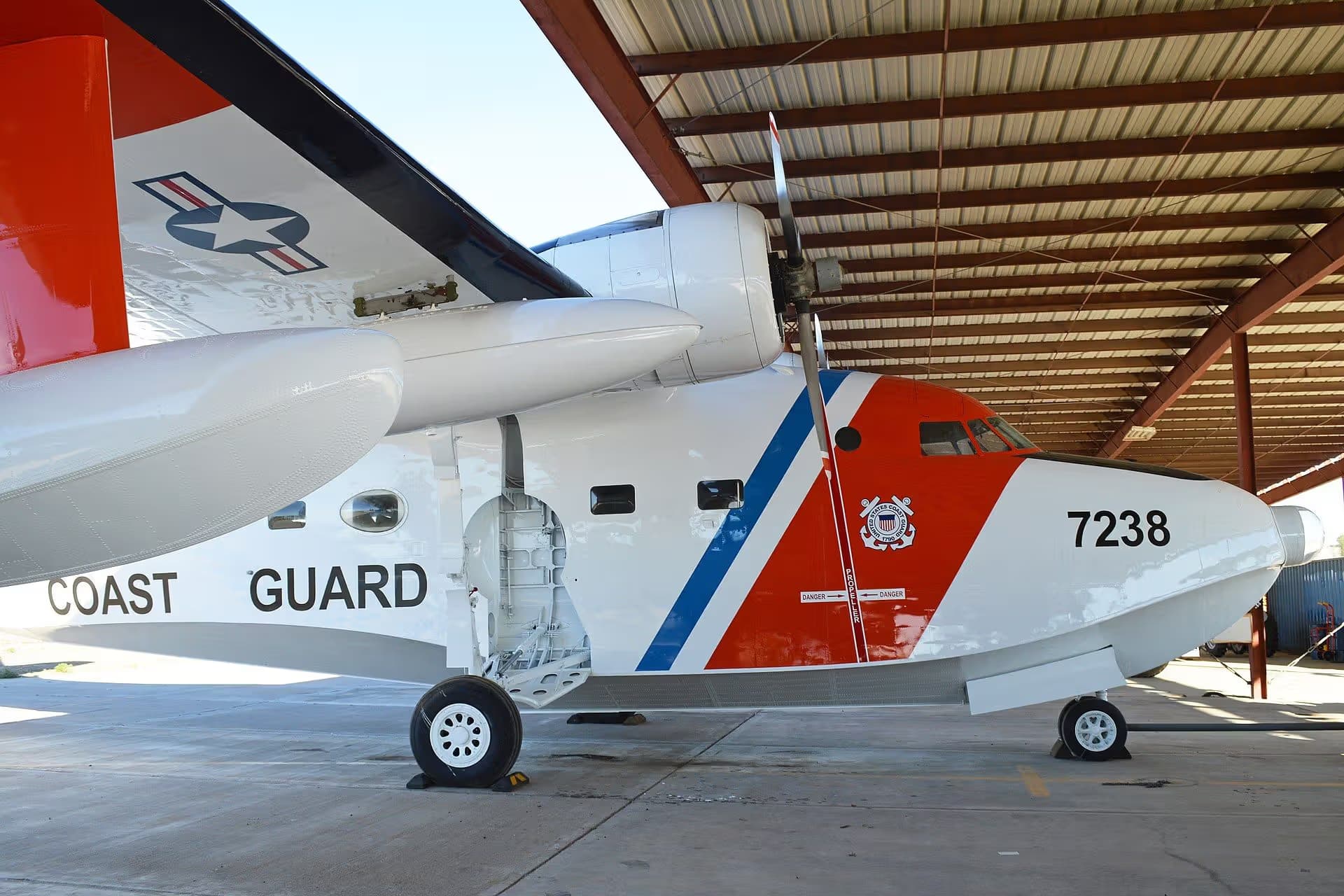 N216HU — Aircraft
