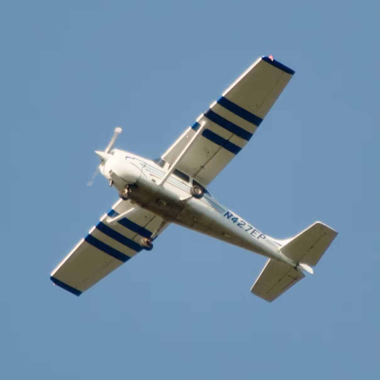 N427EP — Cessna