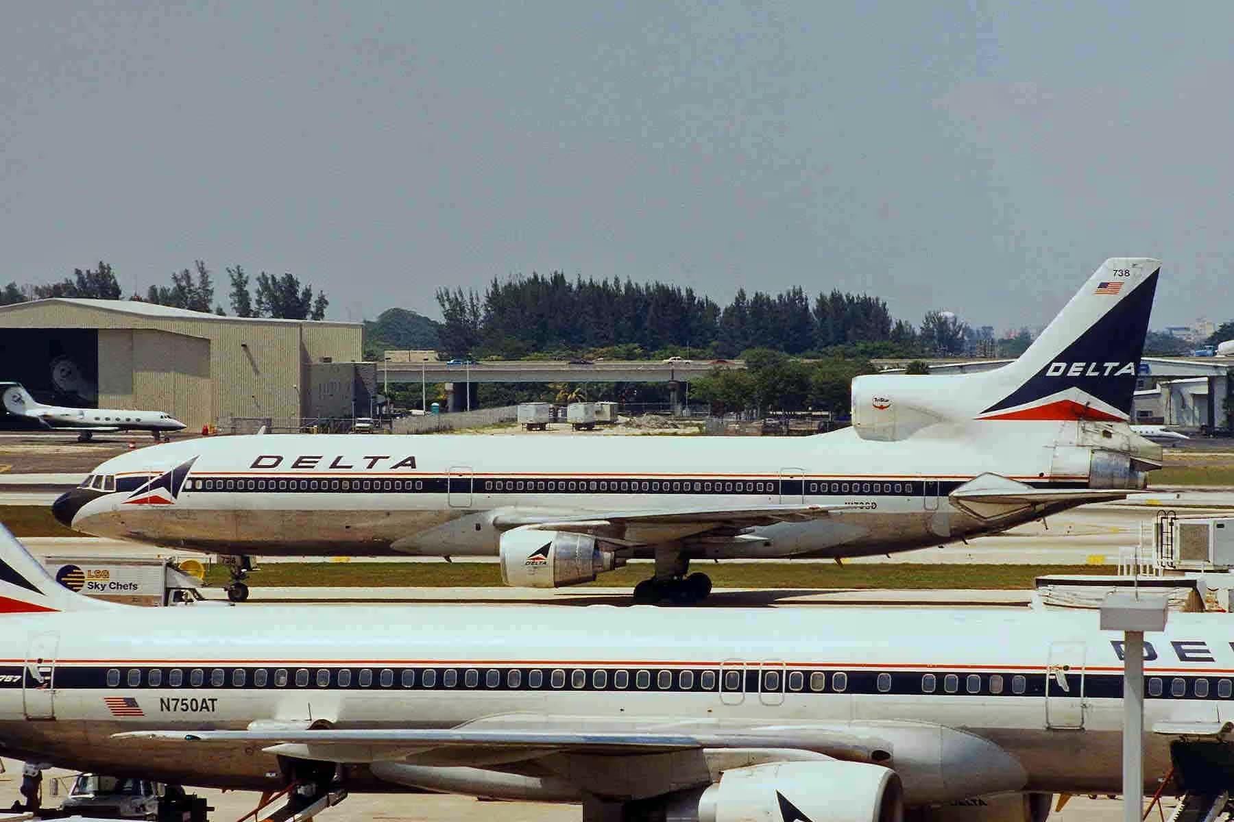 N1738D — Lockheed