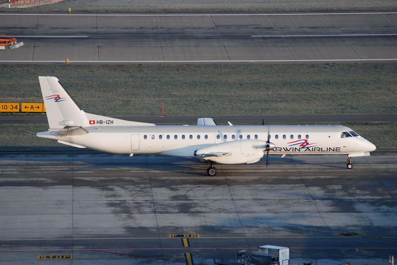 HB-IZH — Aircraft