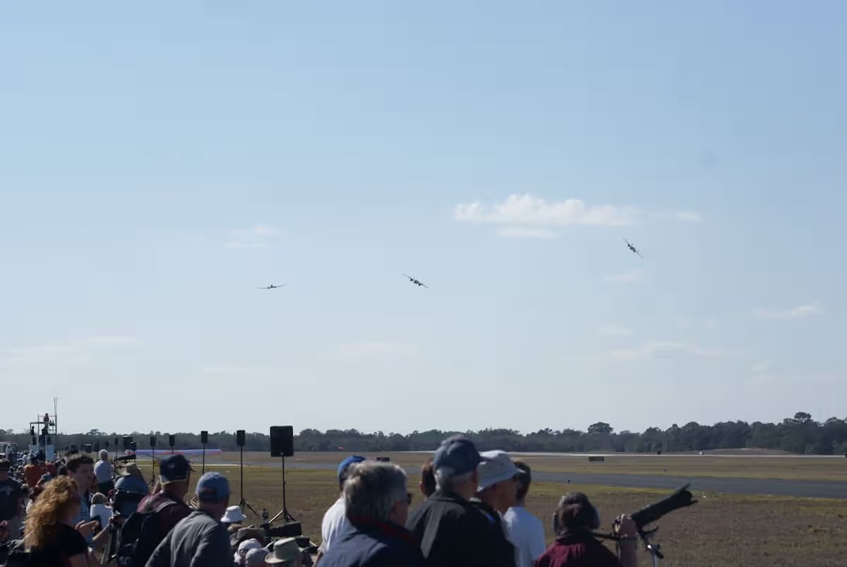 Unidentified — Aircraft