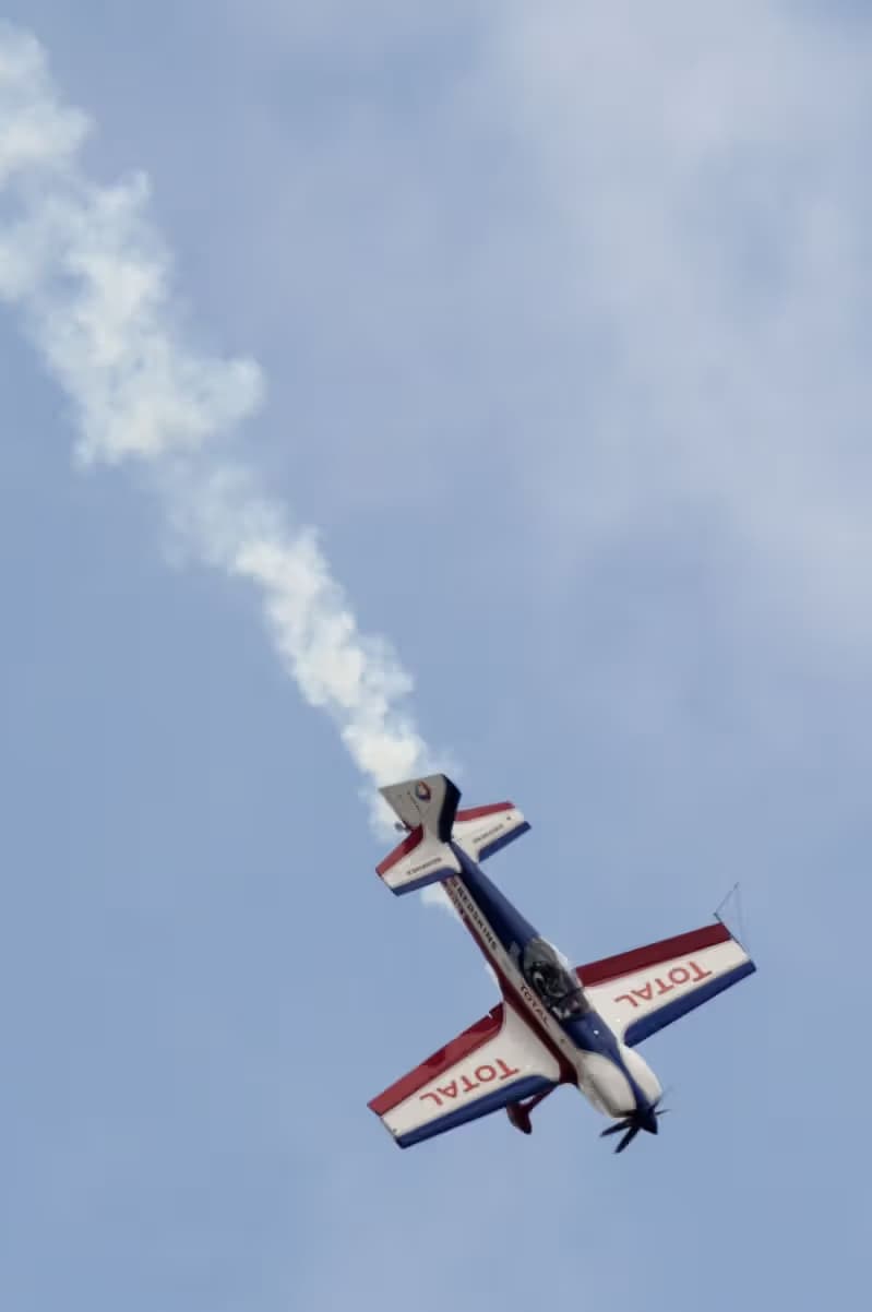 Unidentified — Single-engine aircraft