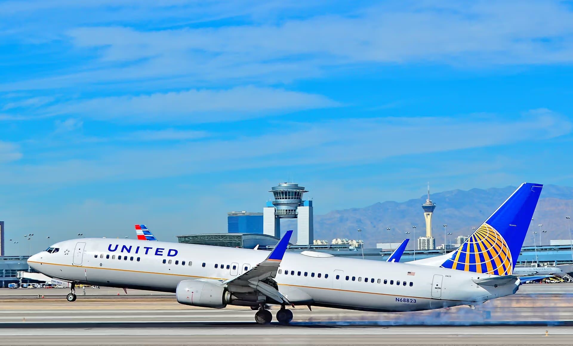 N68823 — Twin-engine aircraft