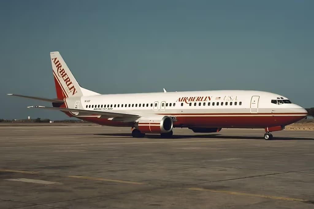 N11AB — Boeing