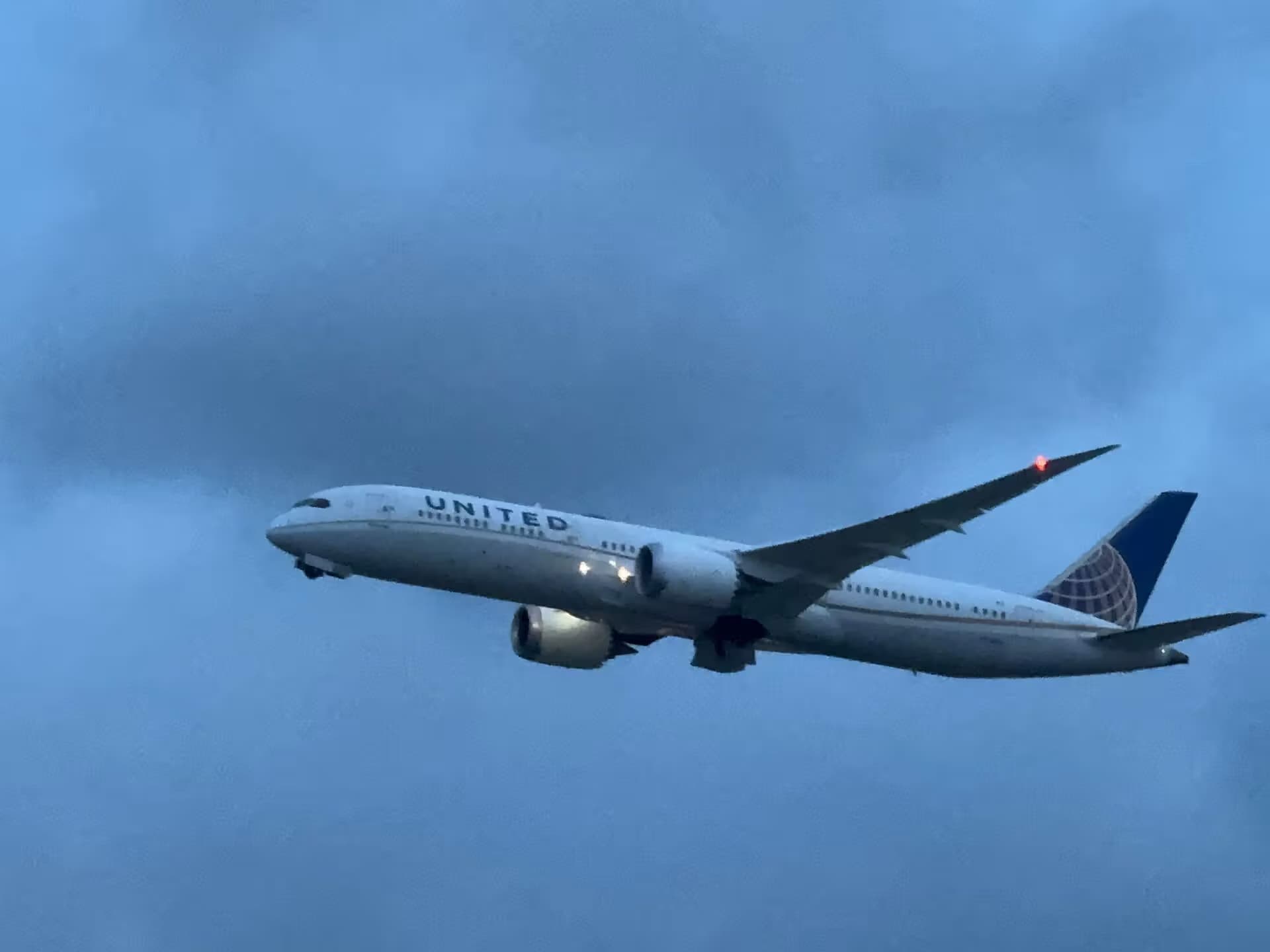 N13954 — Boeing