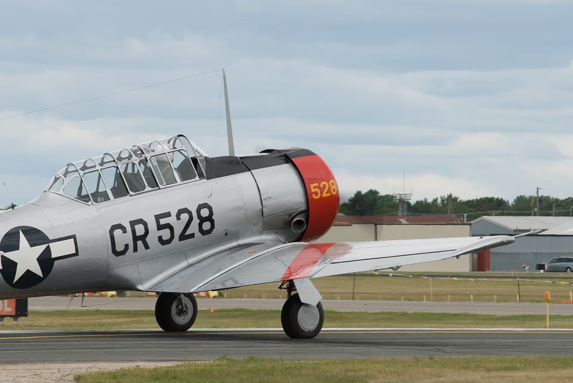 N85696 — Single-engine aircraft