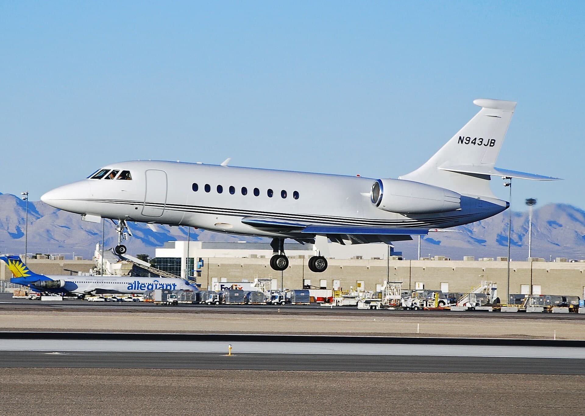 N943JB — Business jet