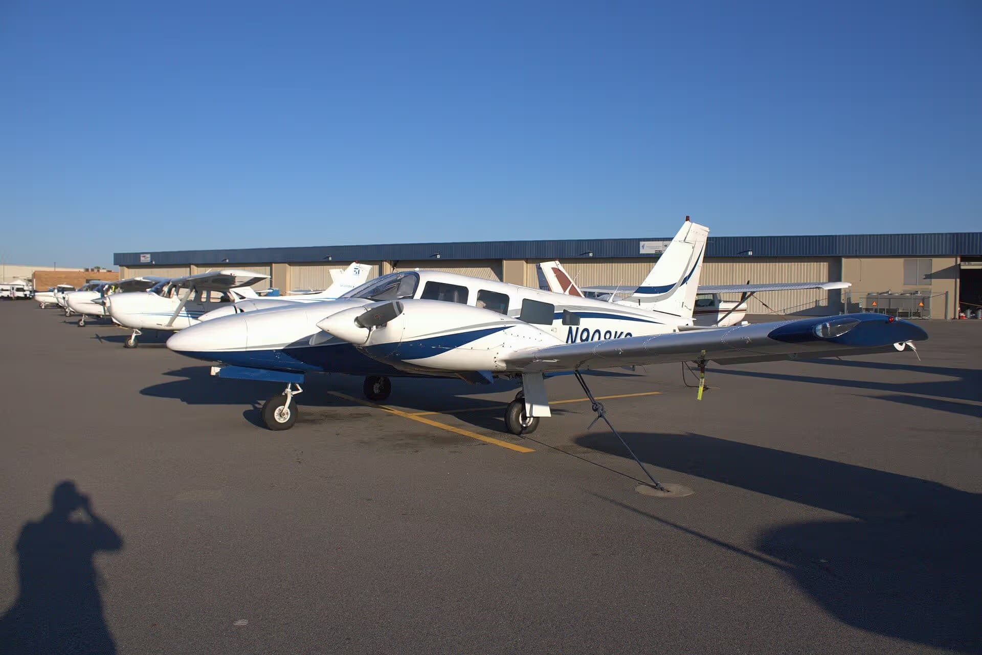 N908KS — Twin-engine aircraft