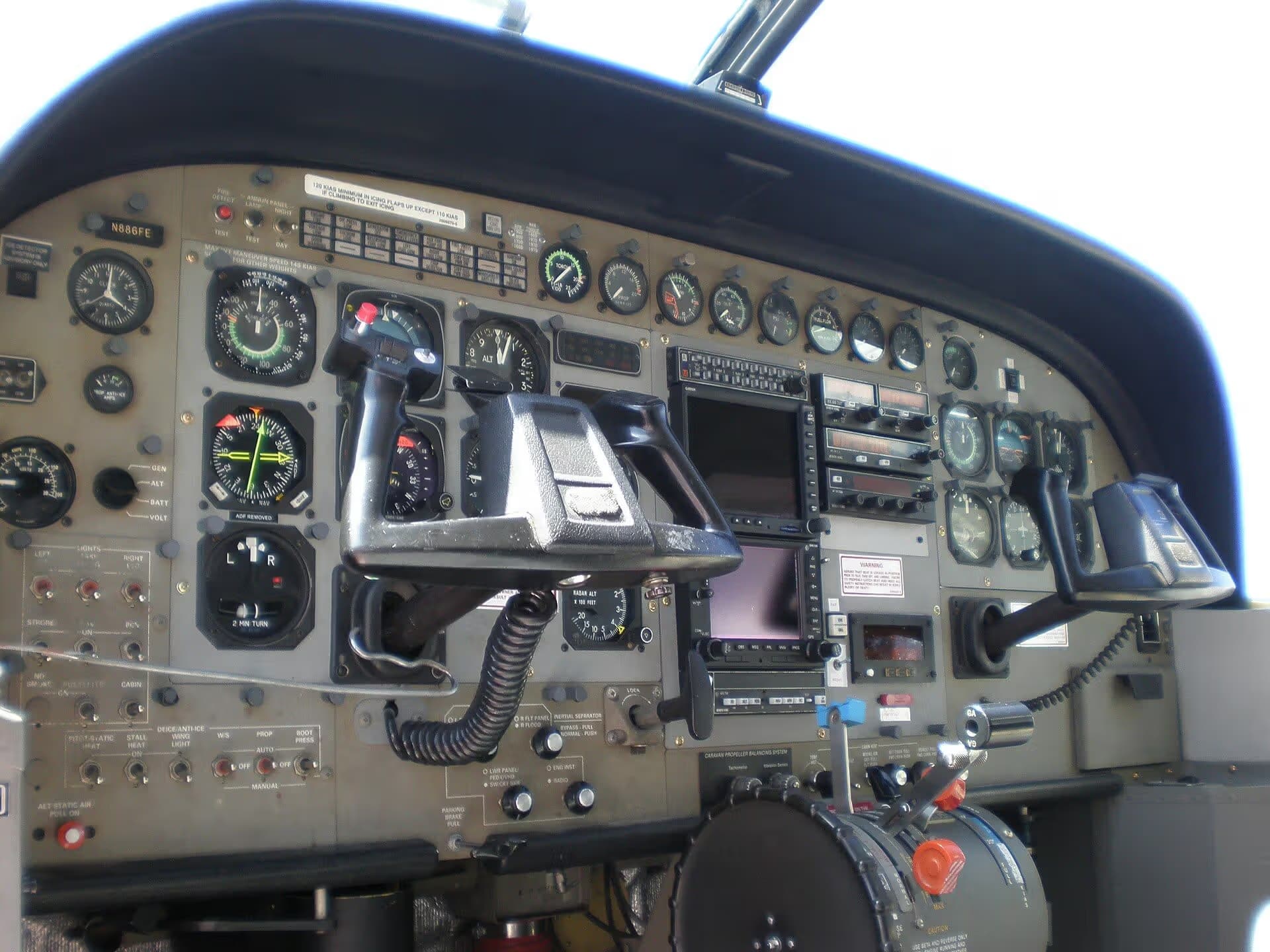 N886FE — Helicopter