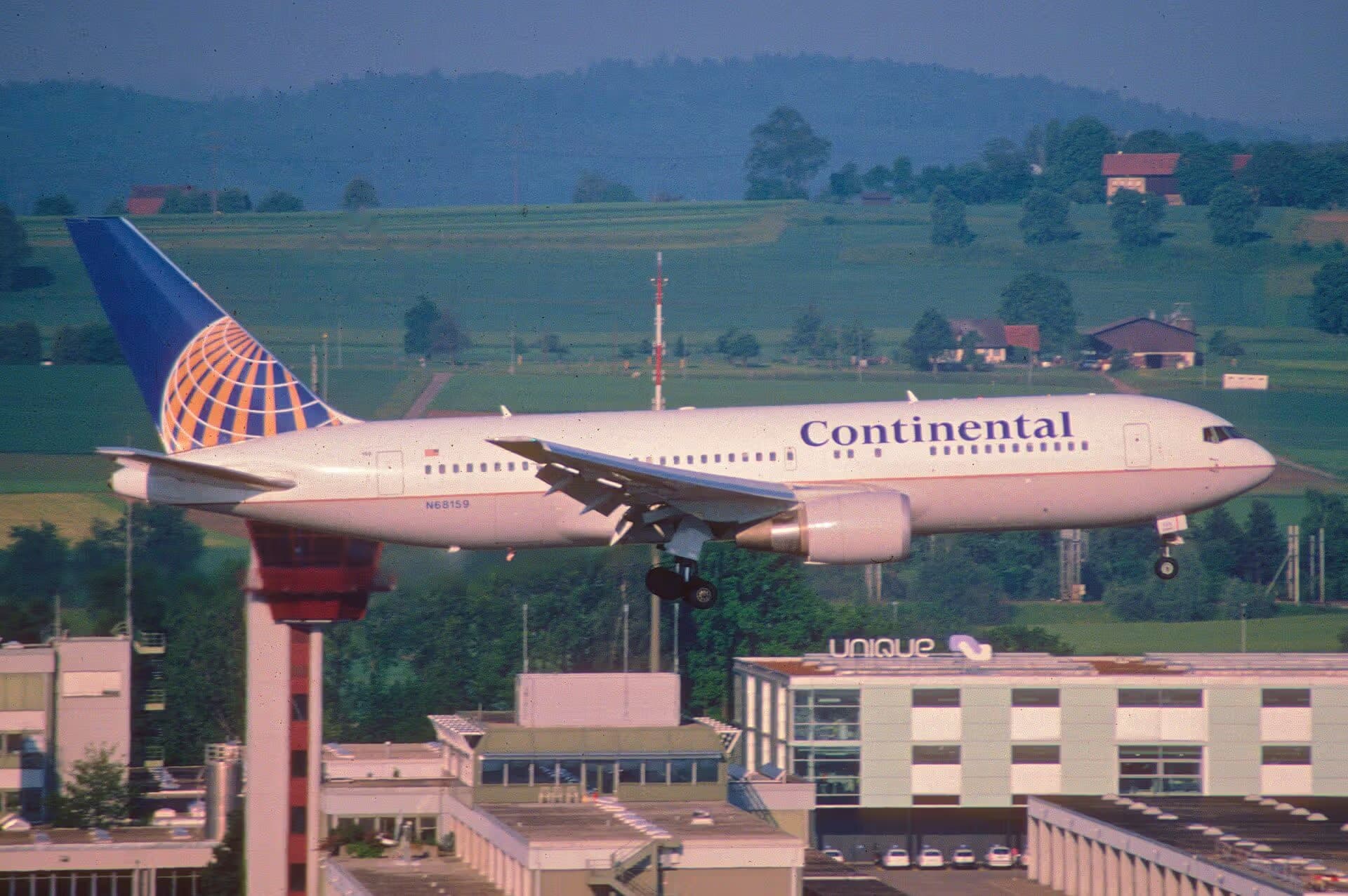 N68159 — Twin-engine aircraft