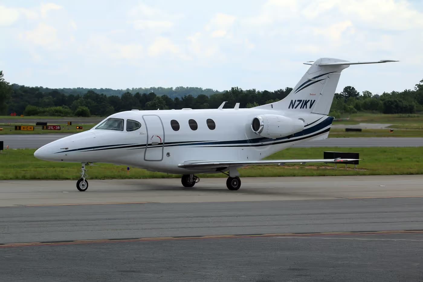 N71KV — Beechcraft