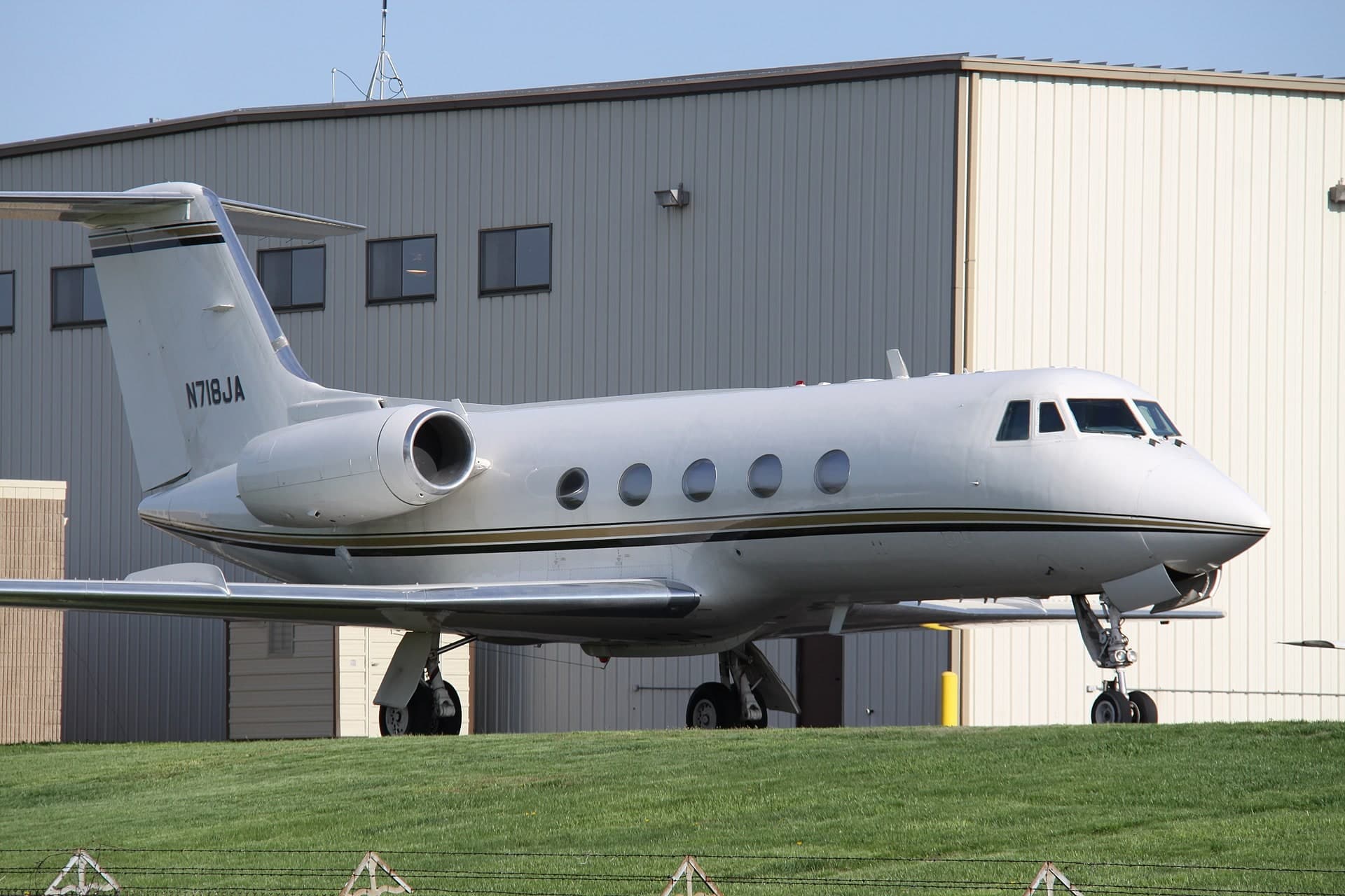 N718JA — Business jet