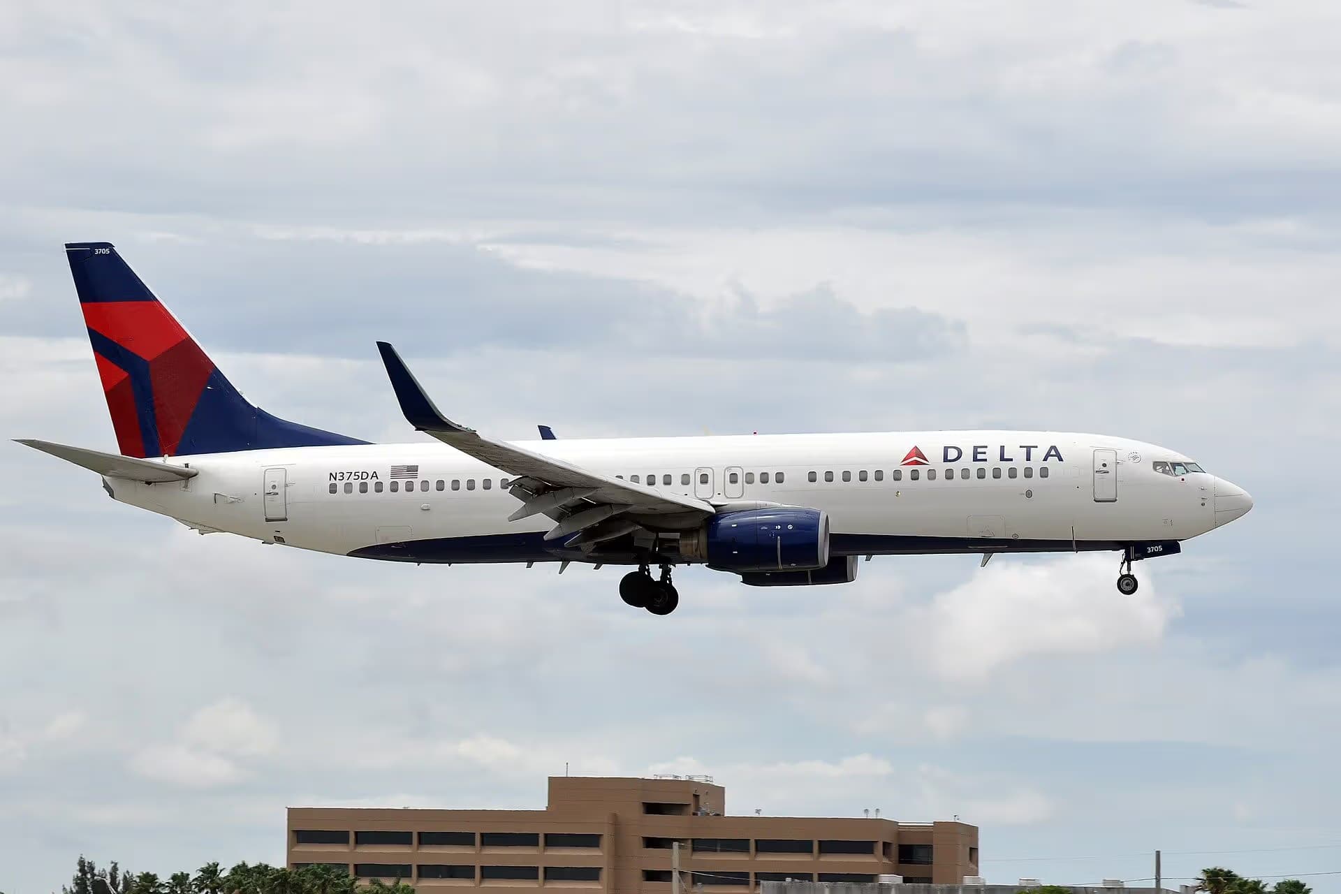N375DA — Boeing