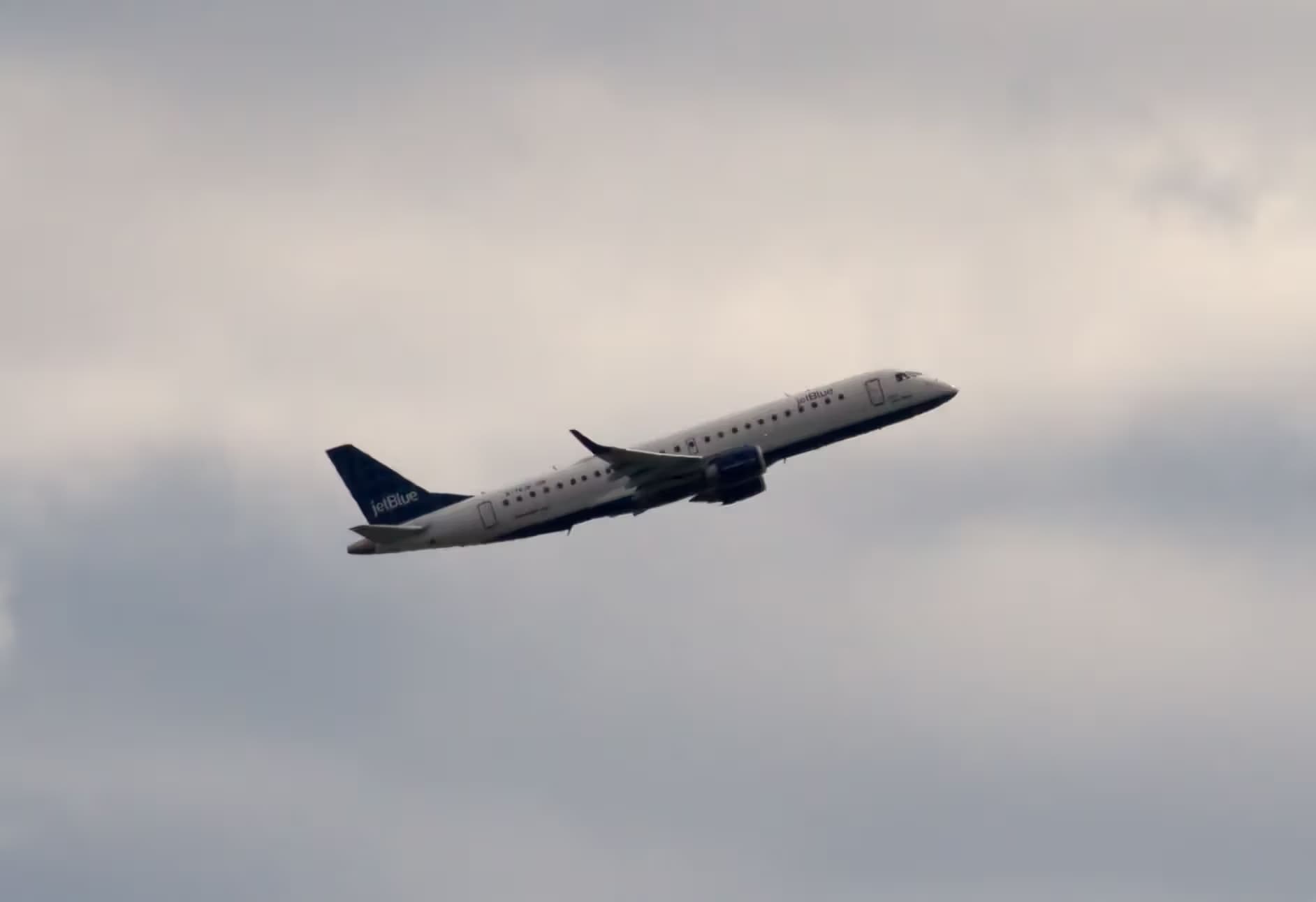 N178JB — Embraer