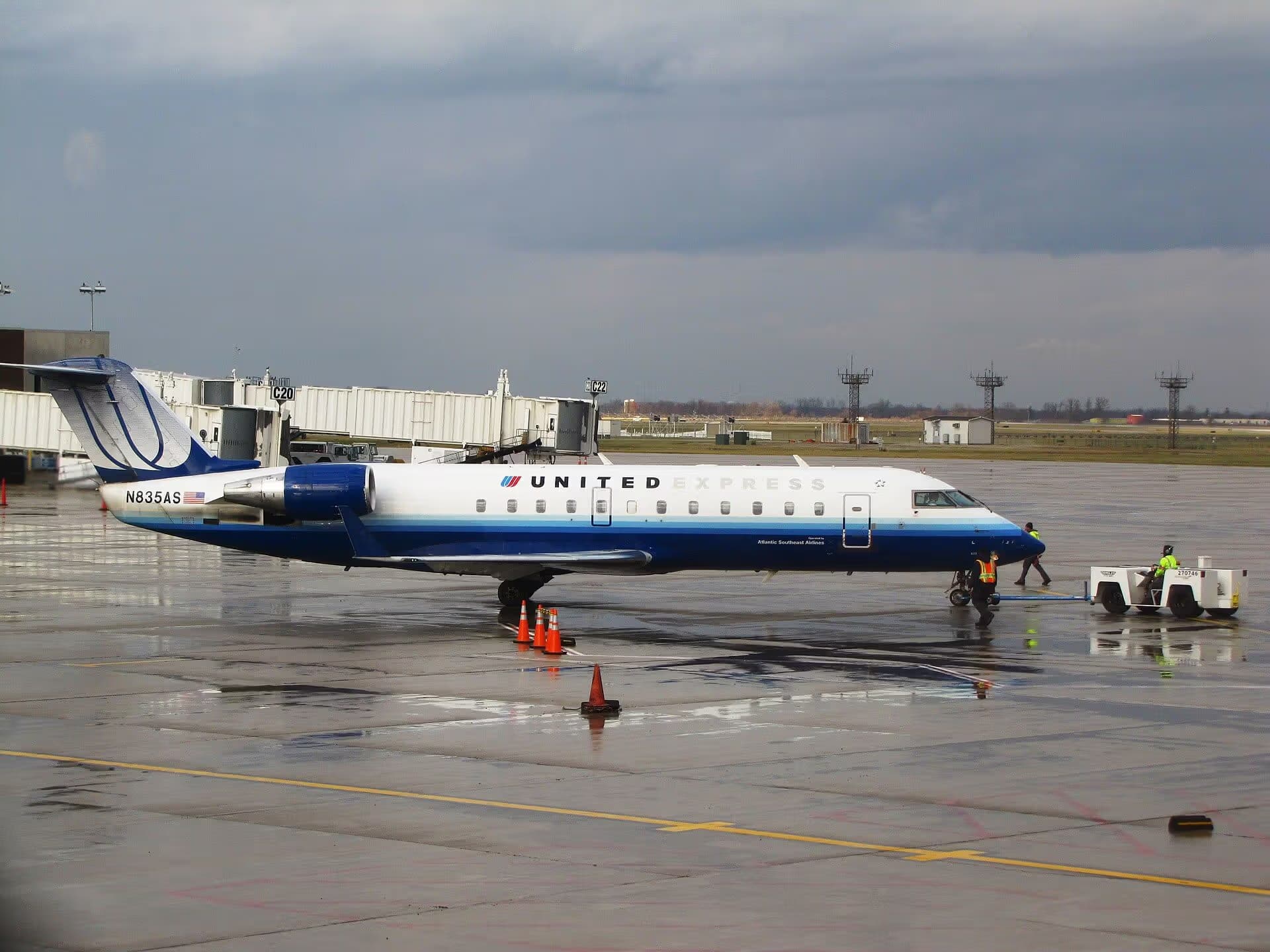 N835AS — Twin-engine aircraft