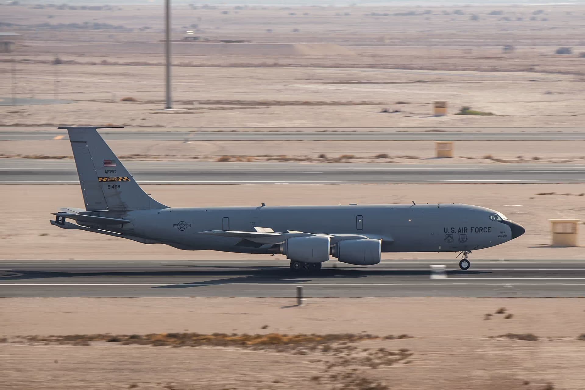 Unidentified — Boeing
