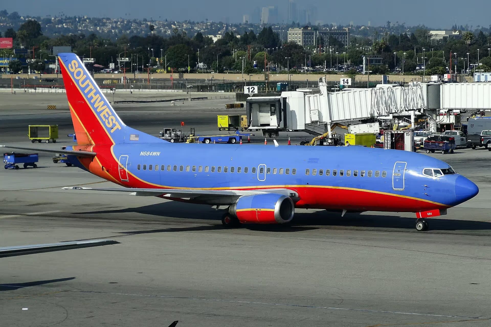 N684WN — Boeing