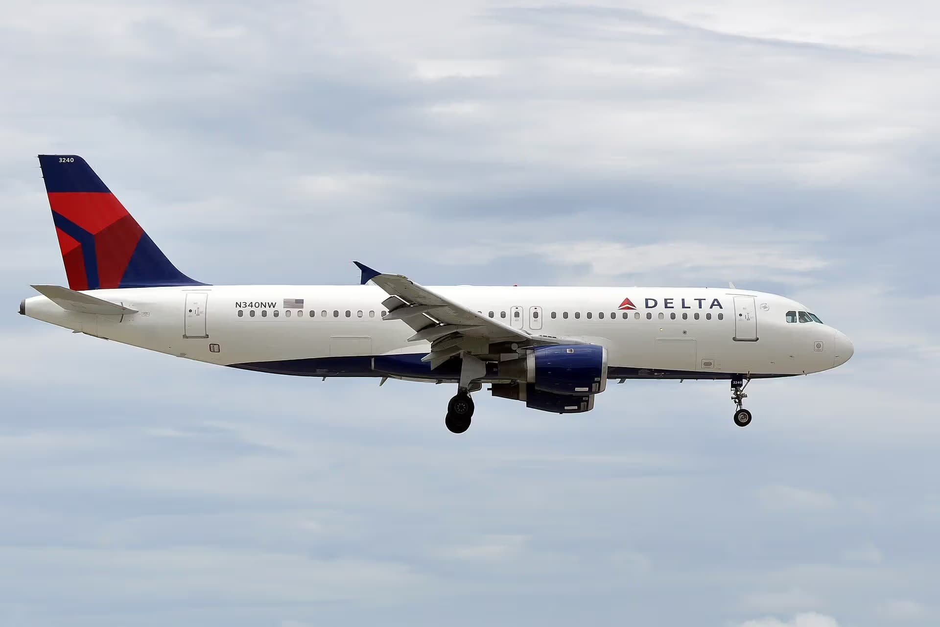 N340NW — Airbus