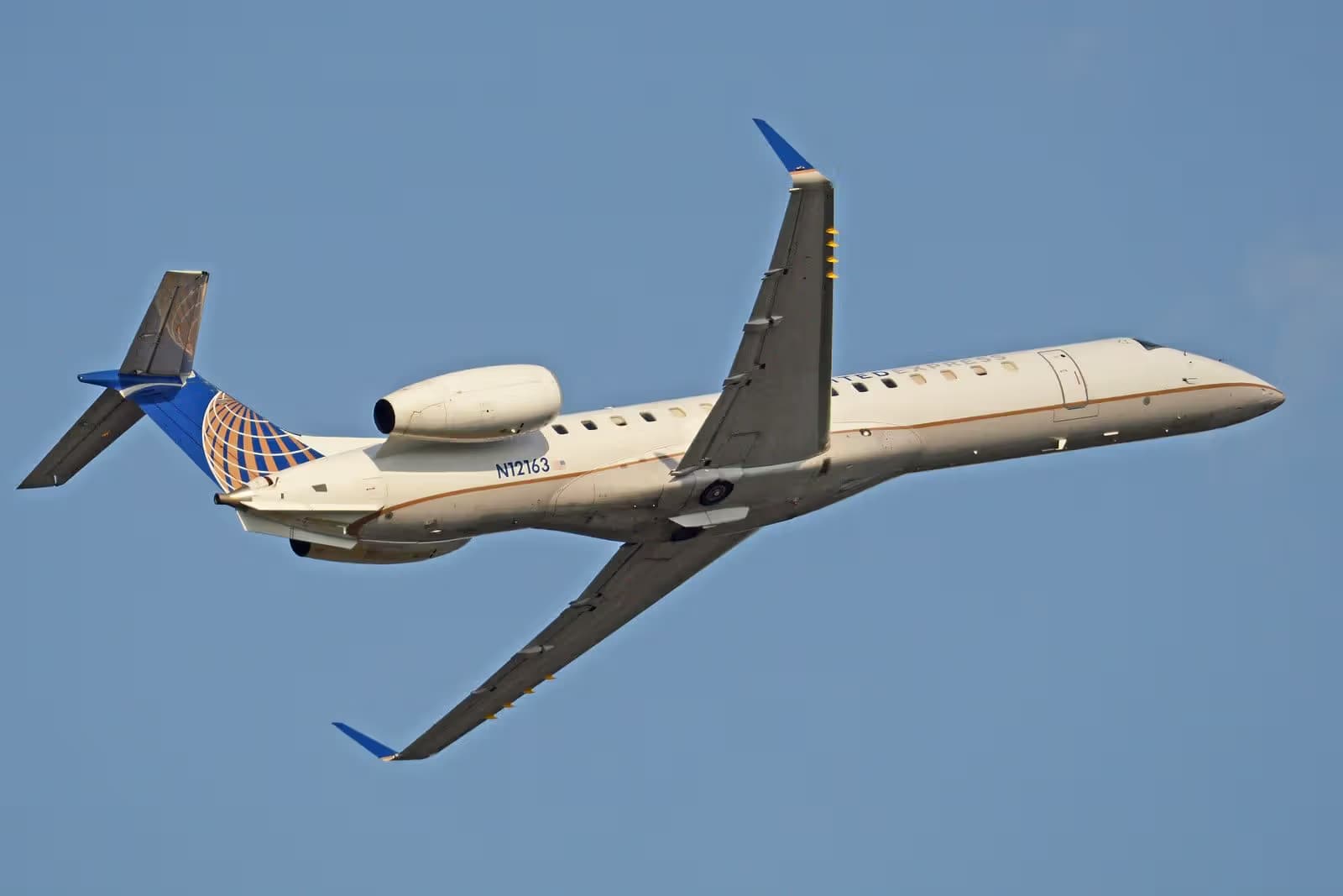 N12163 — Embraer