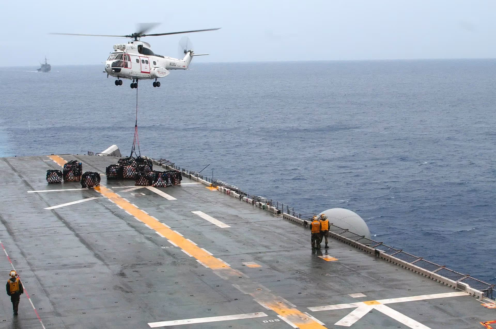 N330J — Helicopter