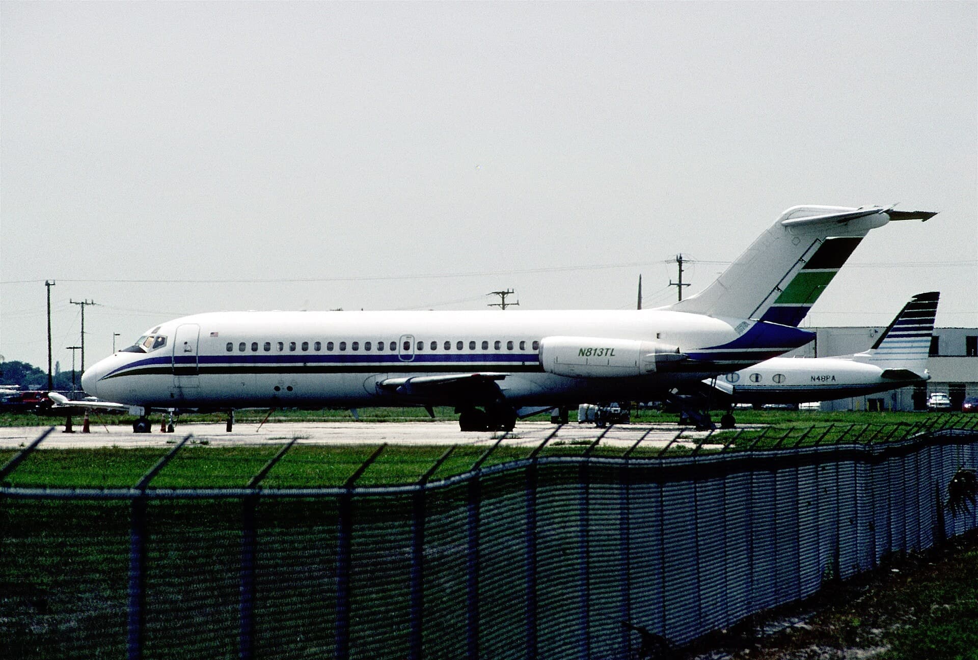 N813TL — Douglas