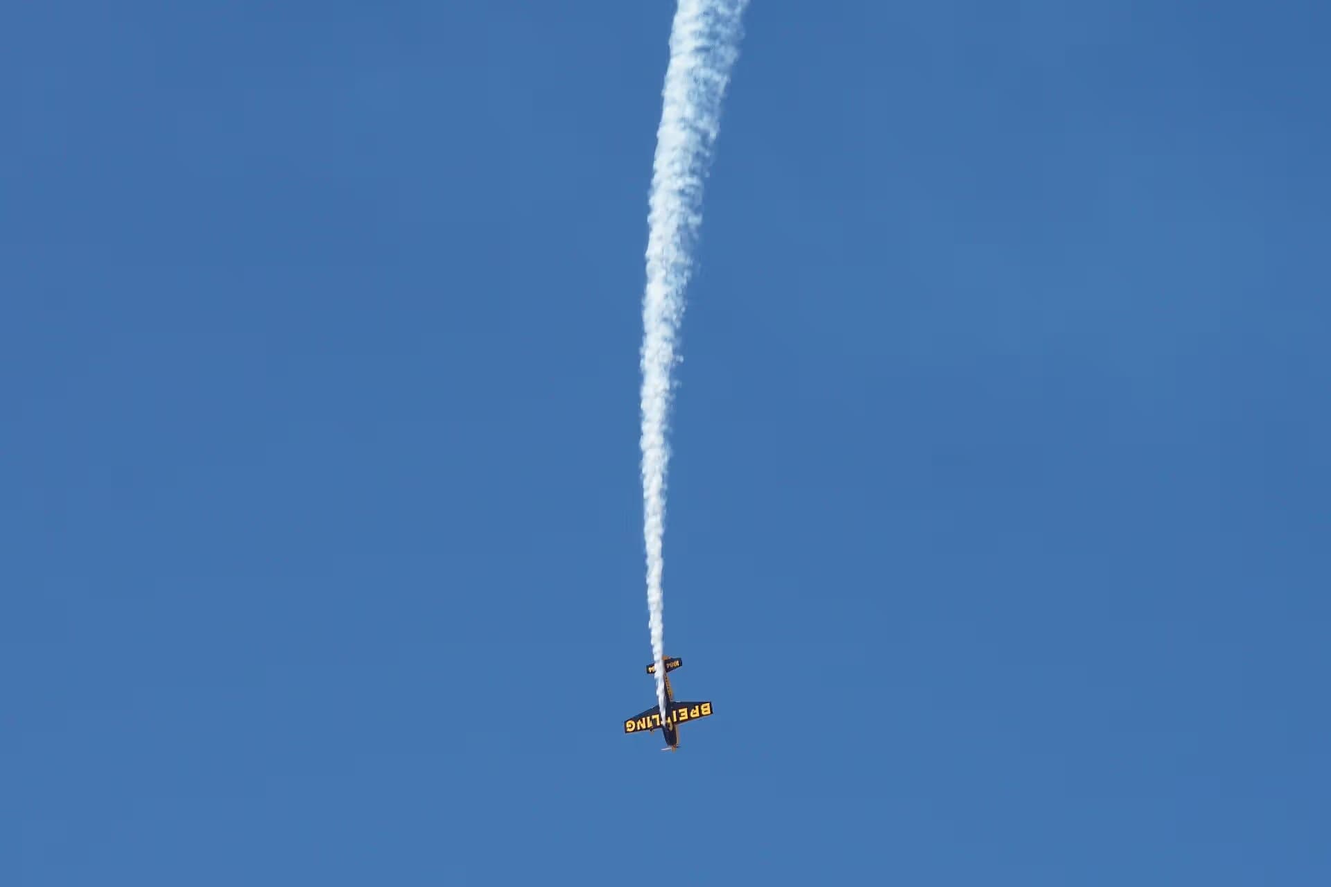 Unidentified — Single-engine aircraft