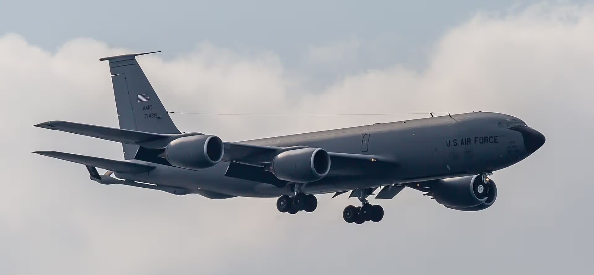 Unidentified — Boeing