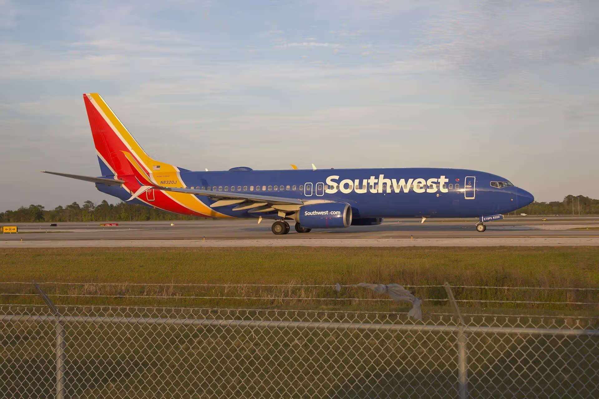 N8320J — Boeing