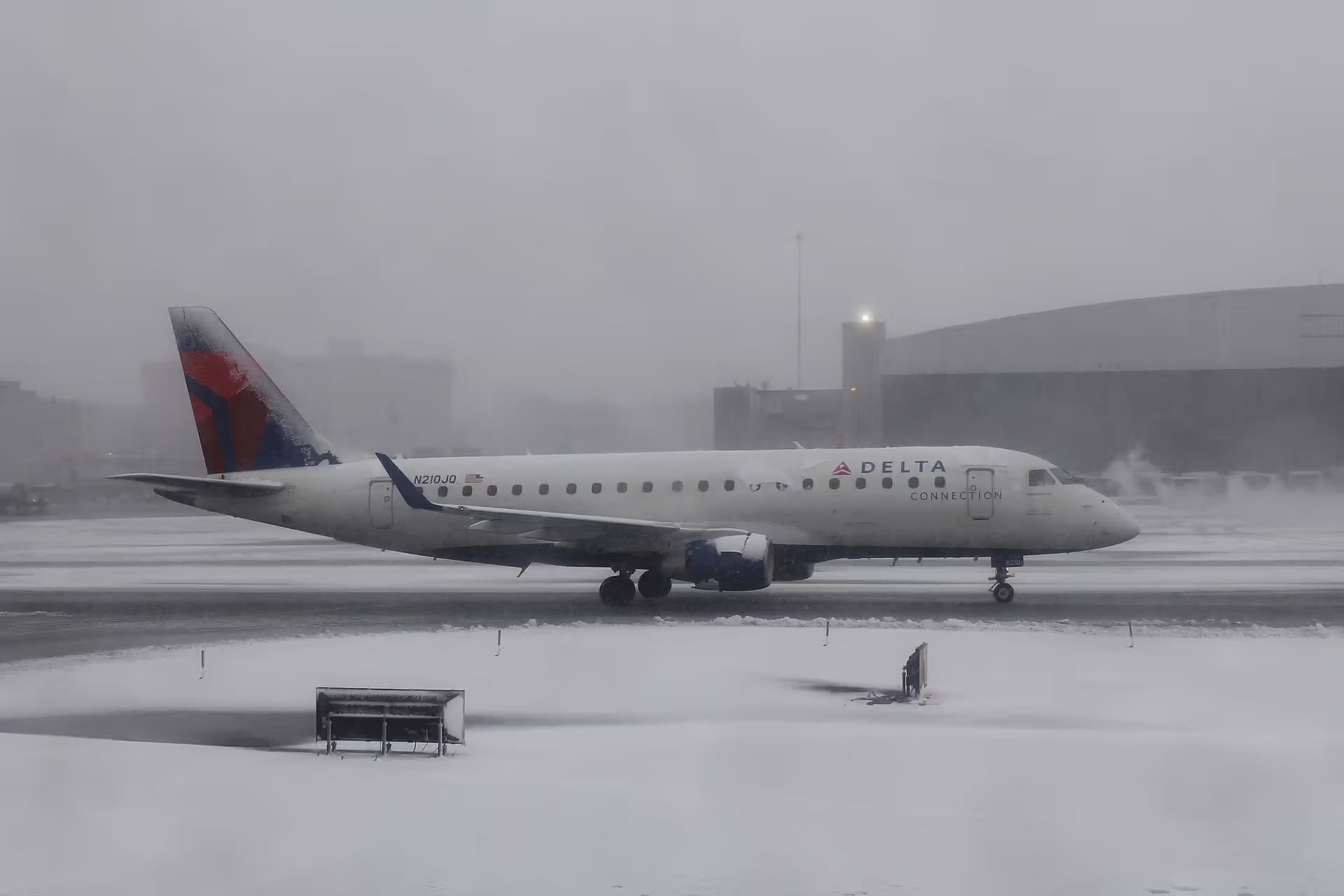N210JQ — Aircraft