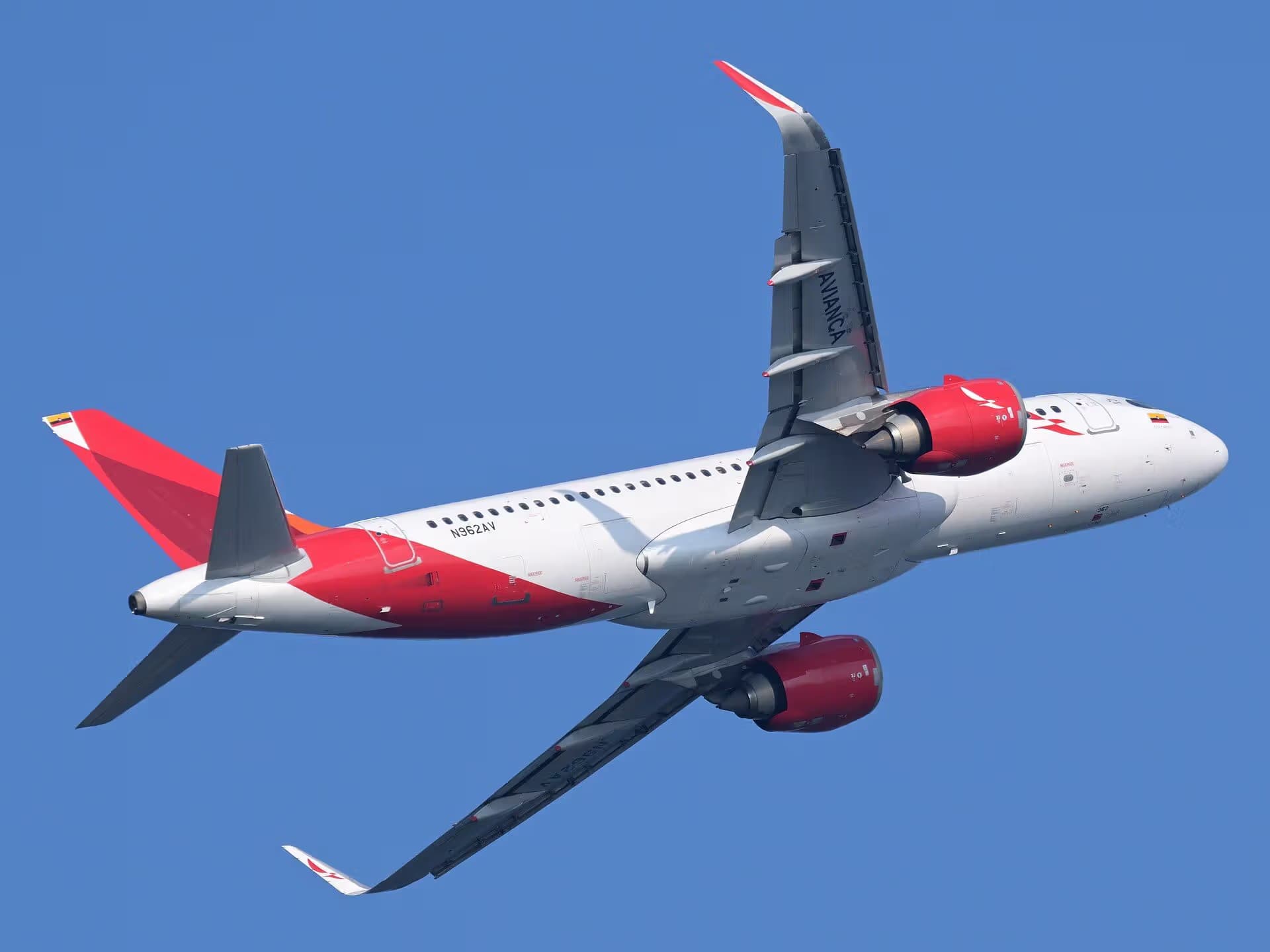 N962AV — Airbus
