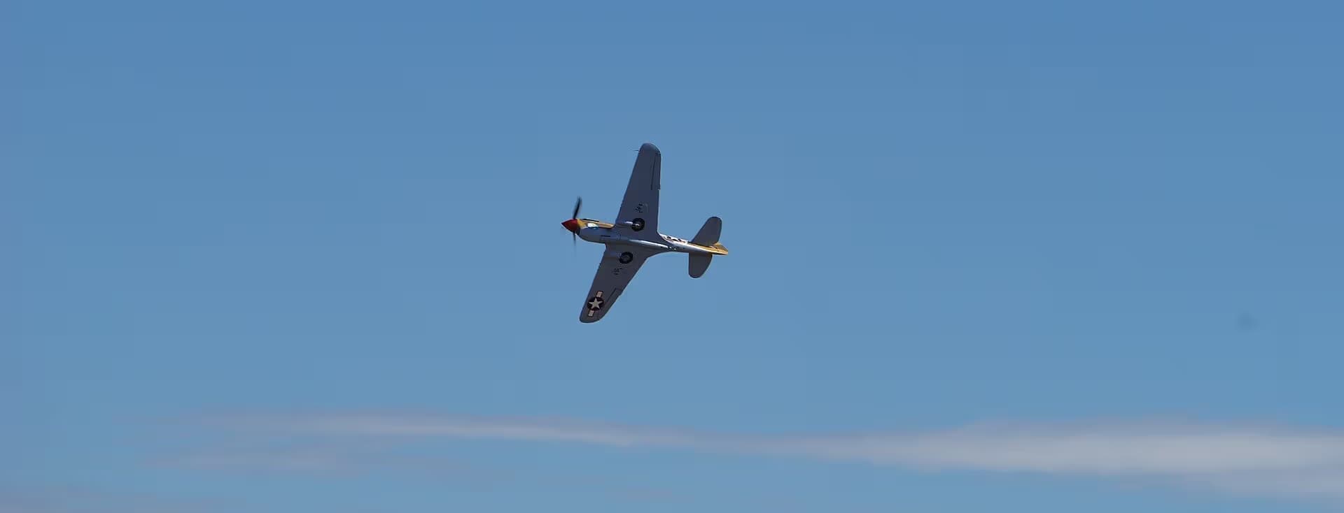 Unidentified — Single-engine aircraft