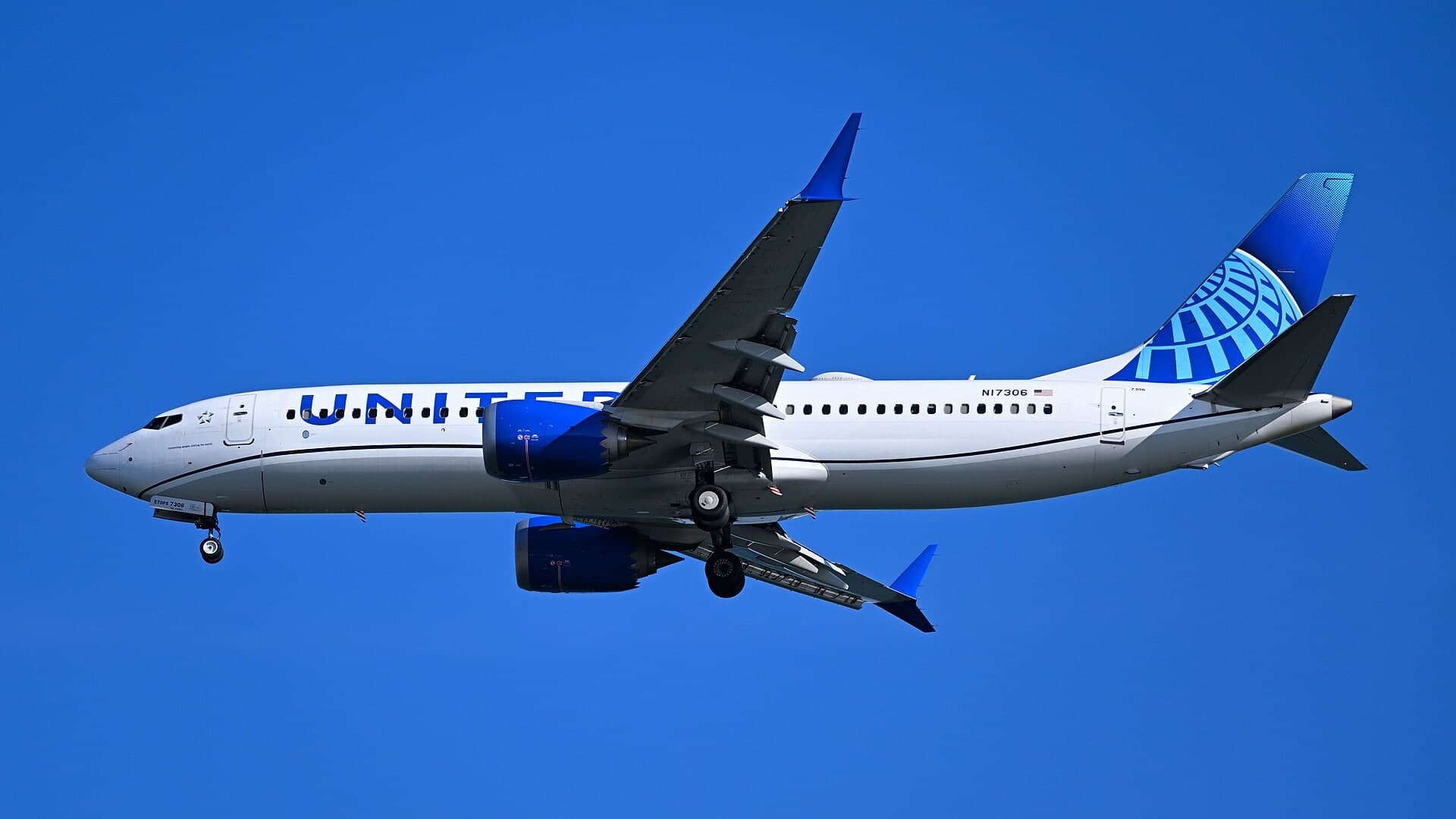 N17306 — Boeing