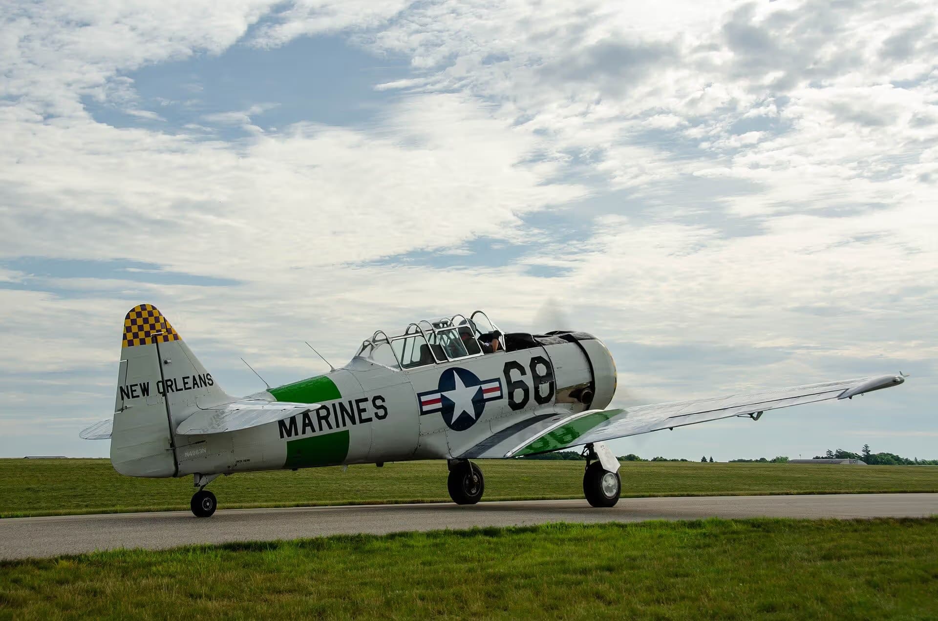 N4983N — Aircraft