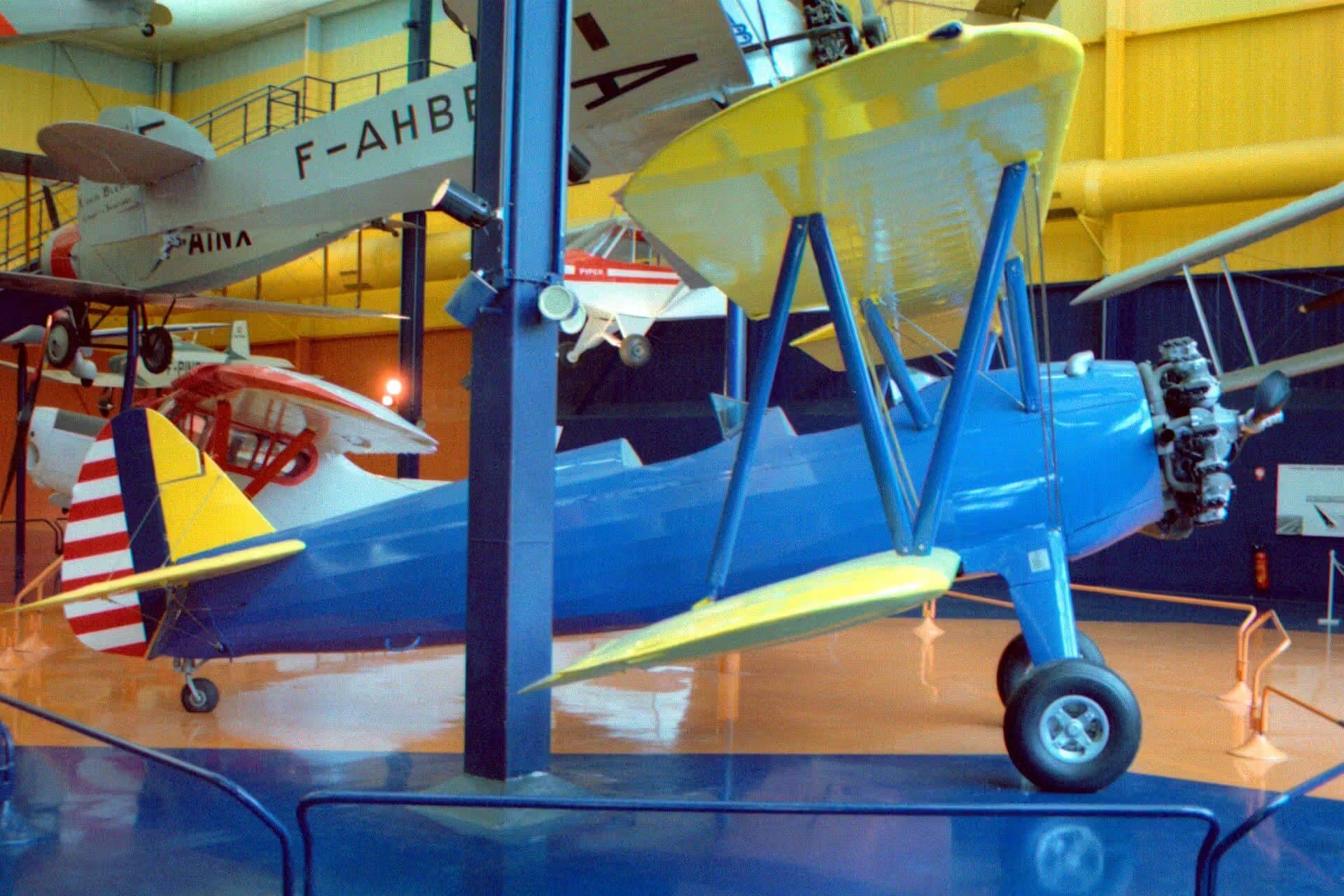 N61053 — Single-engine aircraft