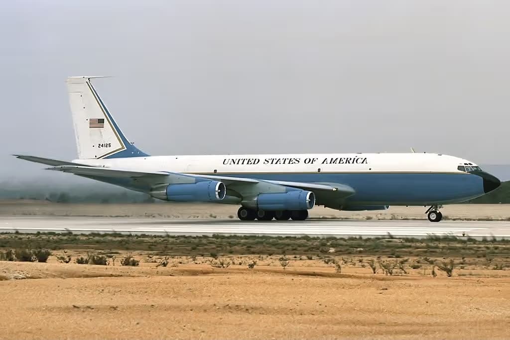 Unidentified — Boeing