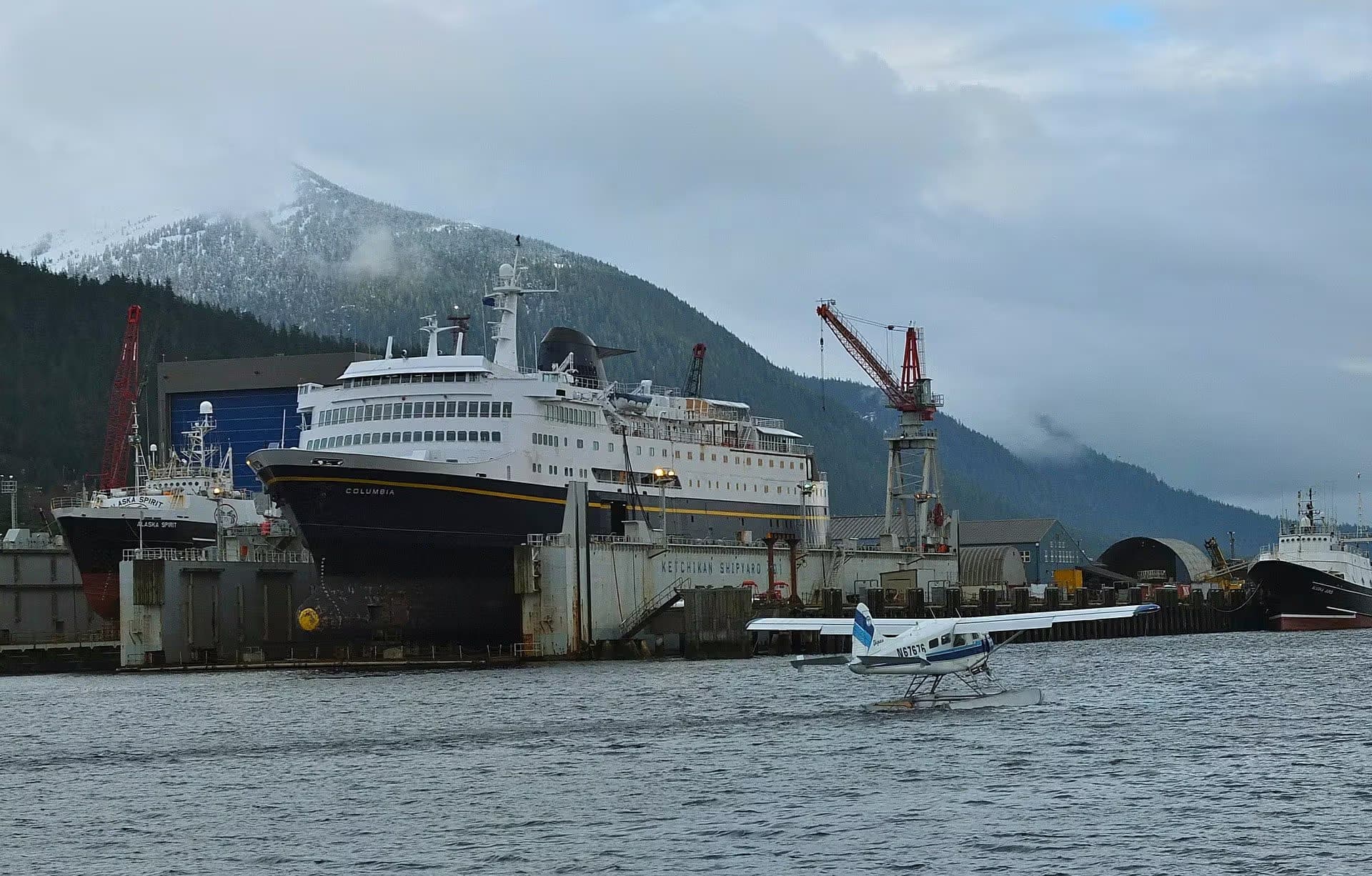 N67676 — Floatplane