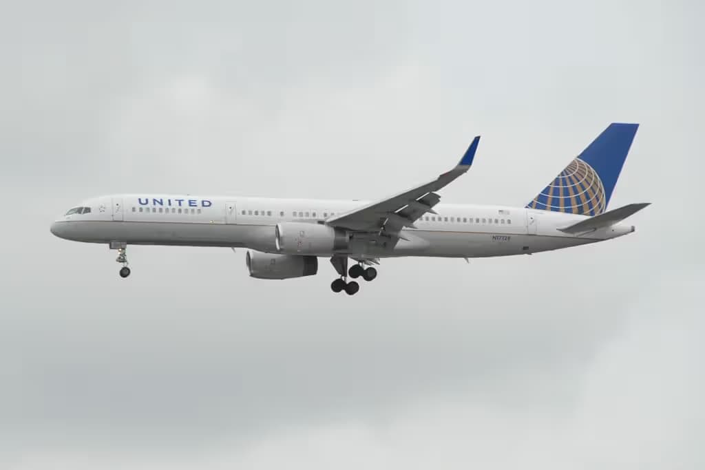 N17128 — Boeing