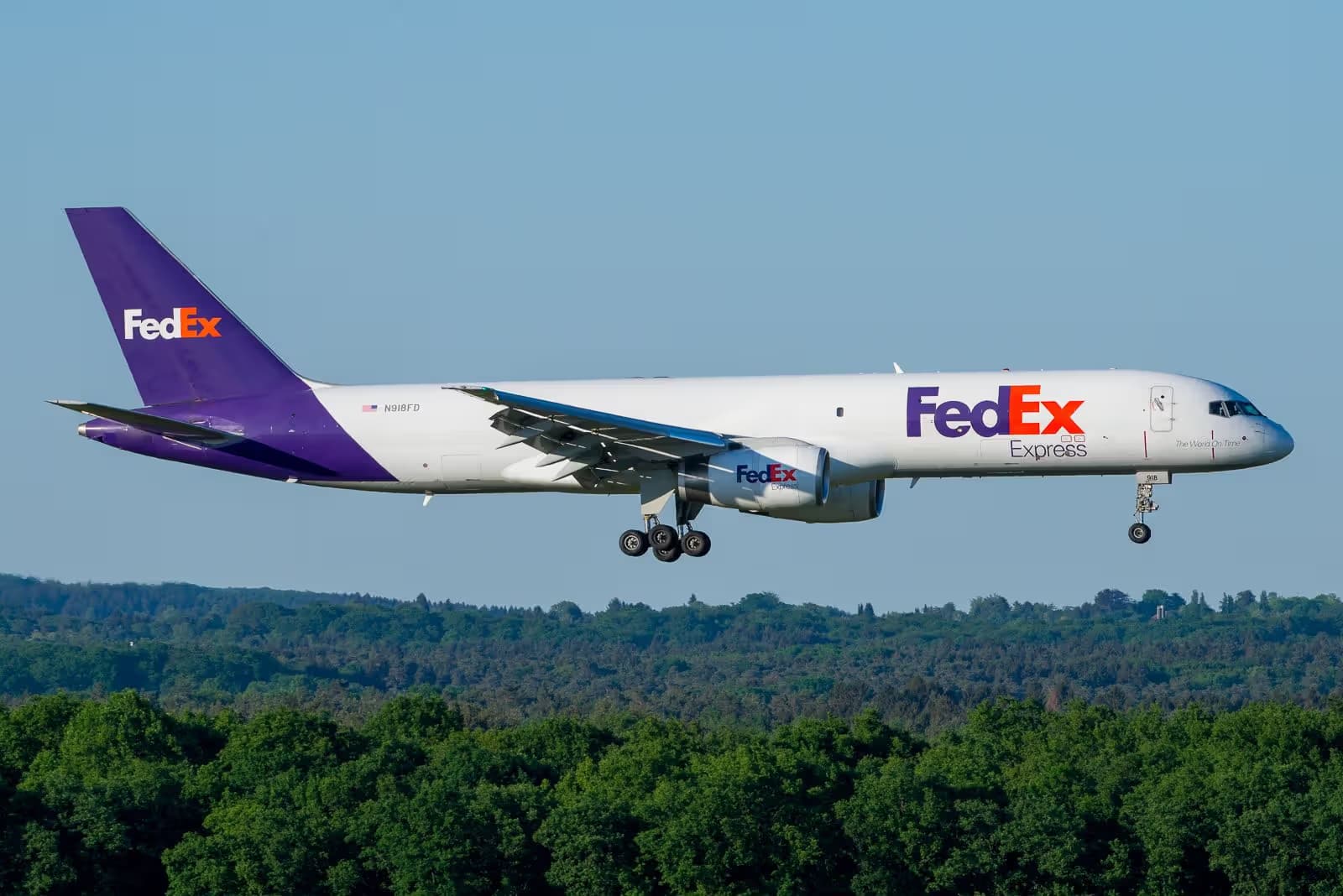 N918FD — Twin-engine aircraft
