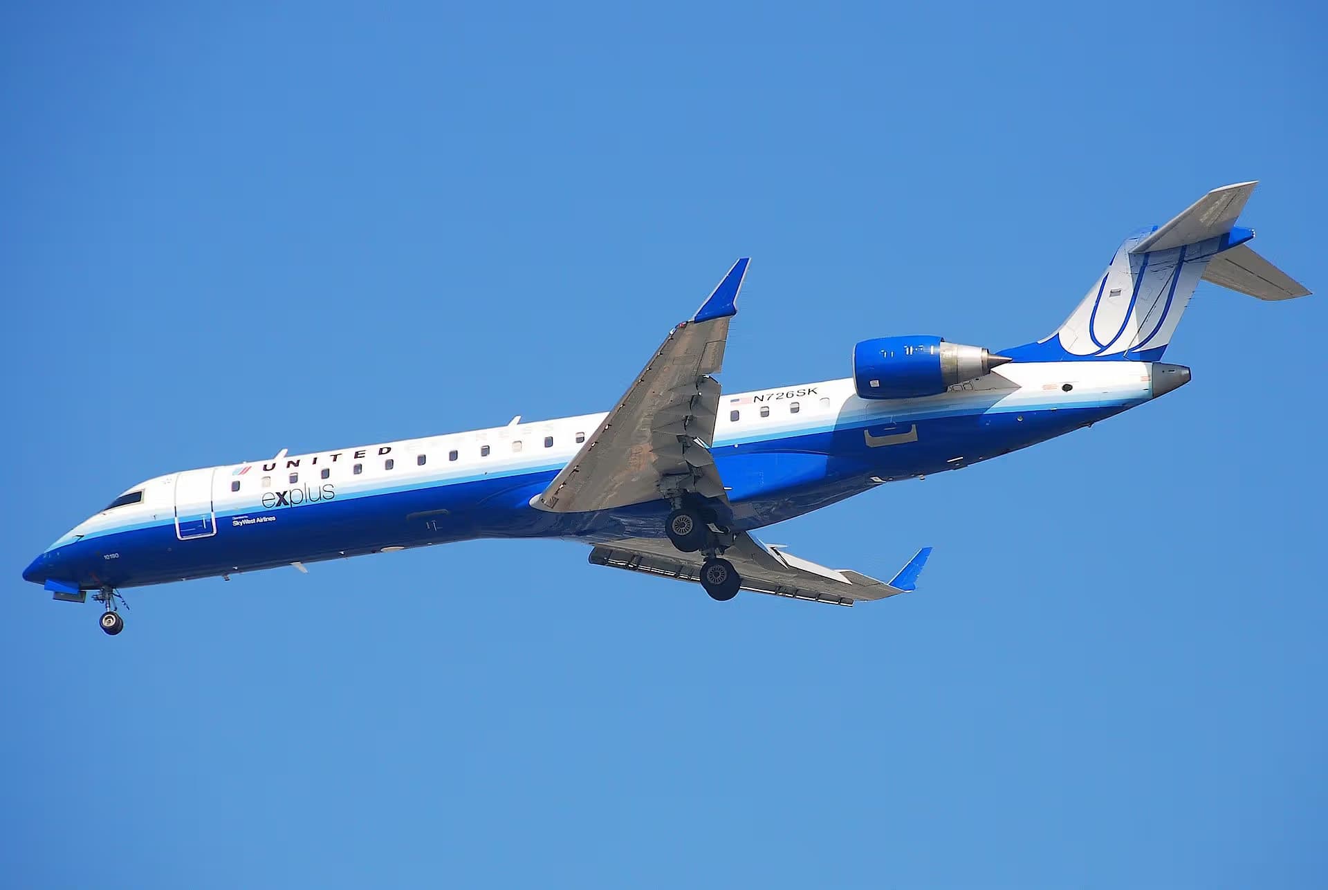 N726SK — Twin-engine aircraft