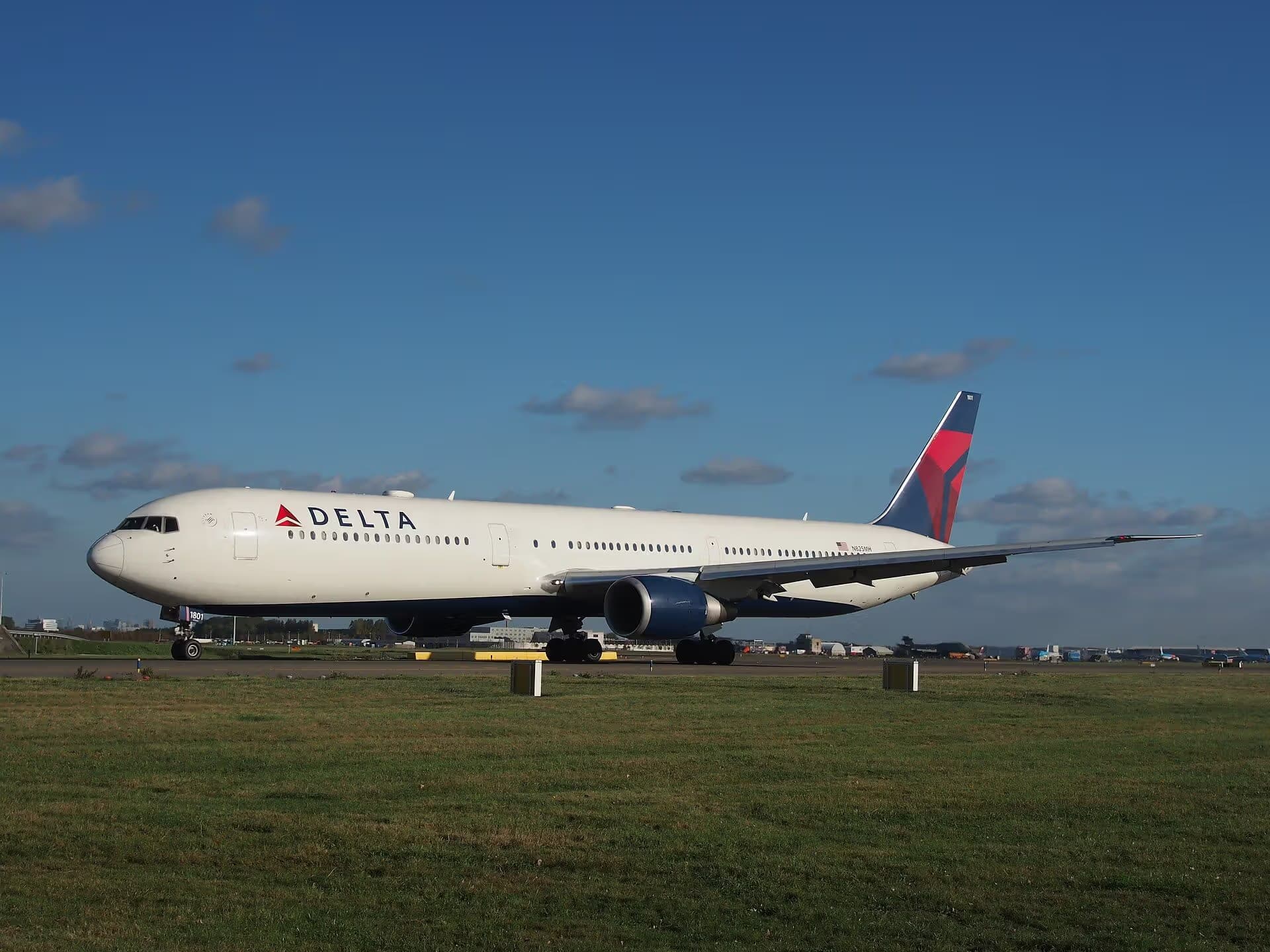 N825MH — Boeing