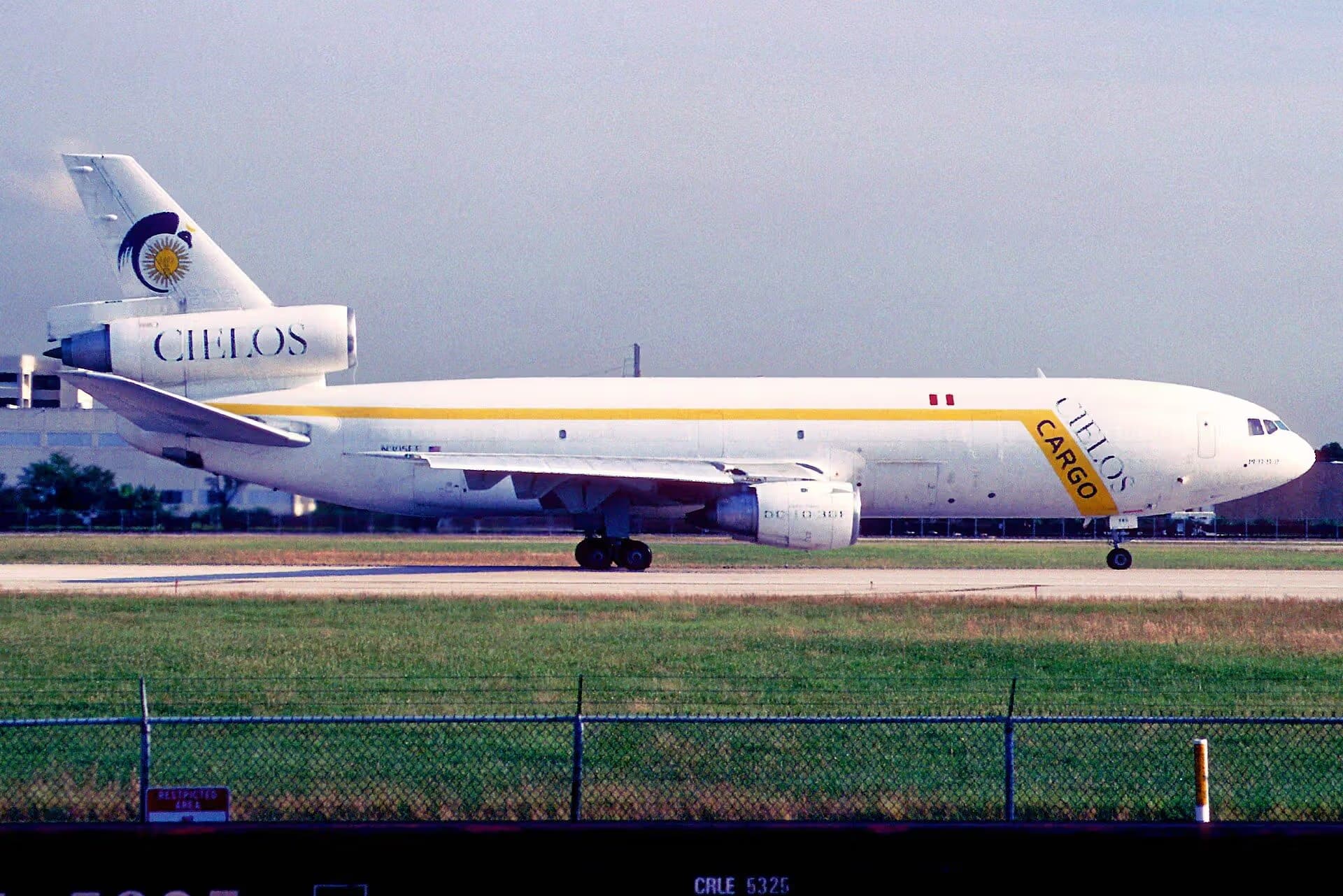 N305FE — Aircraft