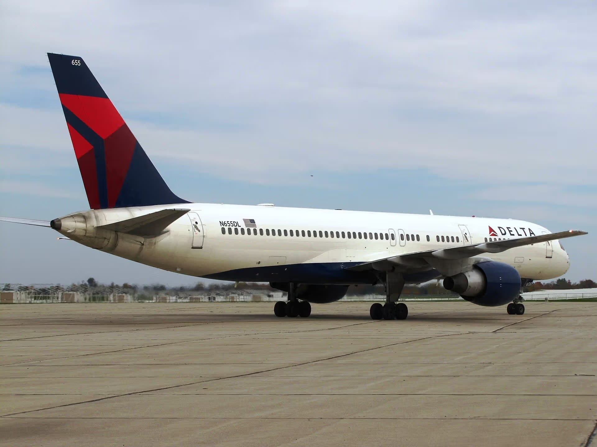 N655DL — Boeing