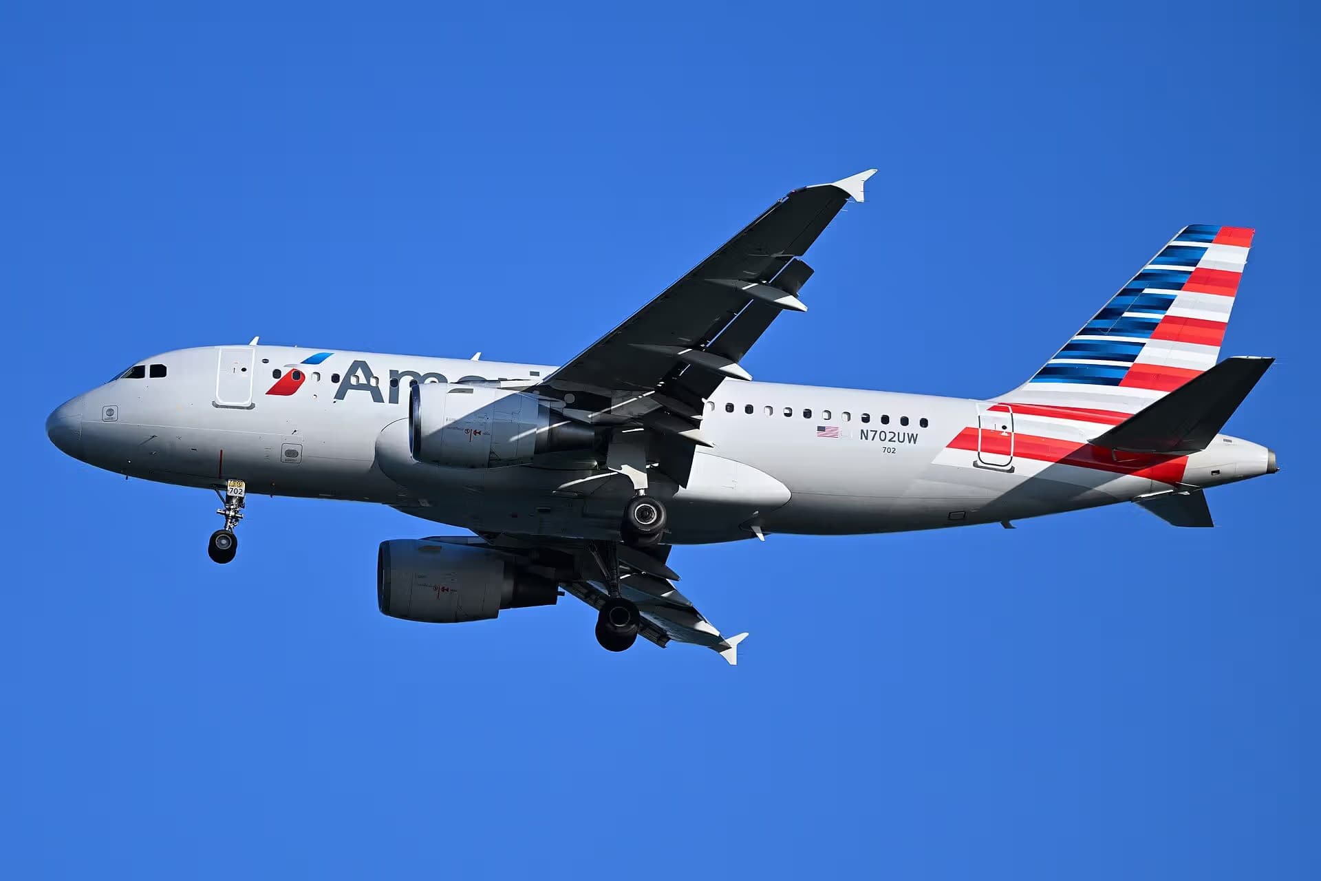 N702UW — Airbus