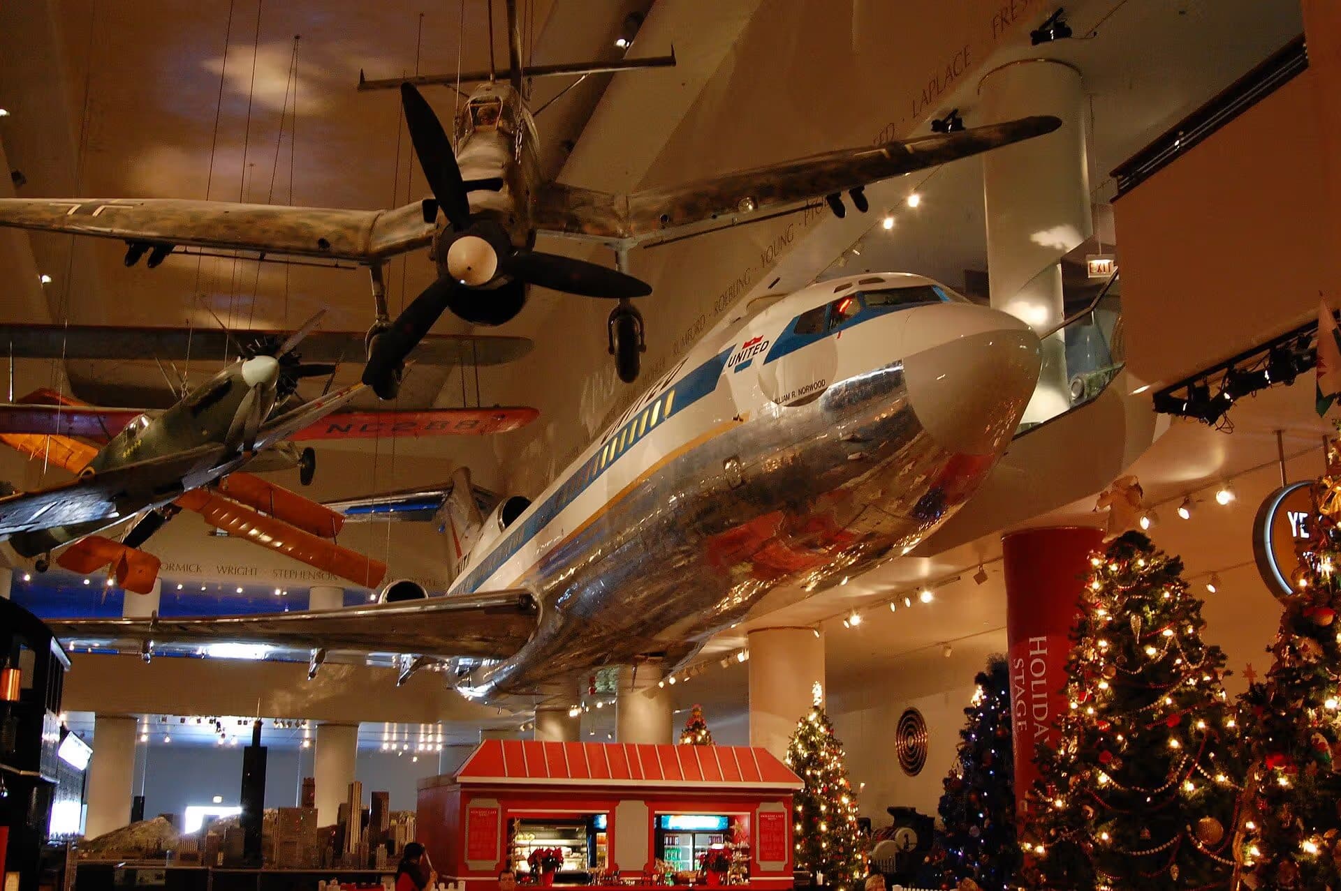 Unidentified — Single-engine aircraft