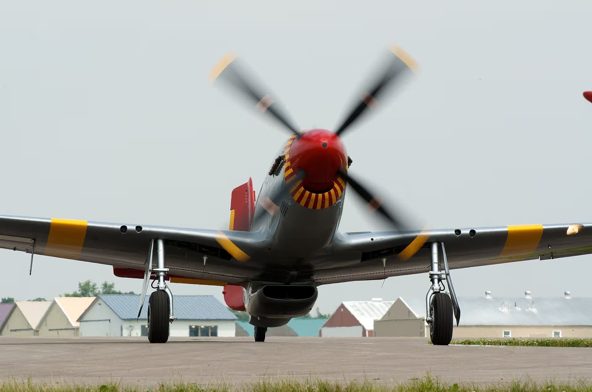 Unidentified — Single-engine aircraft