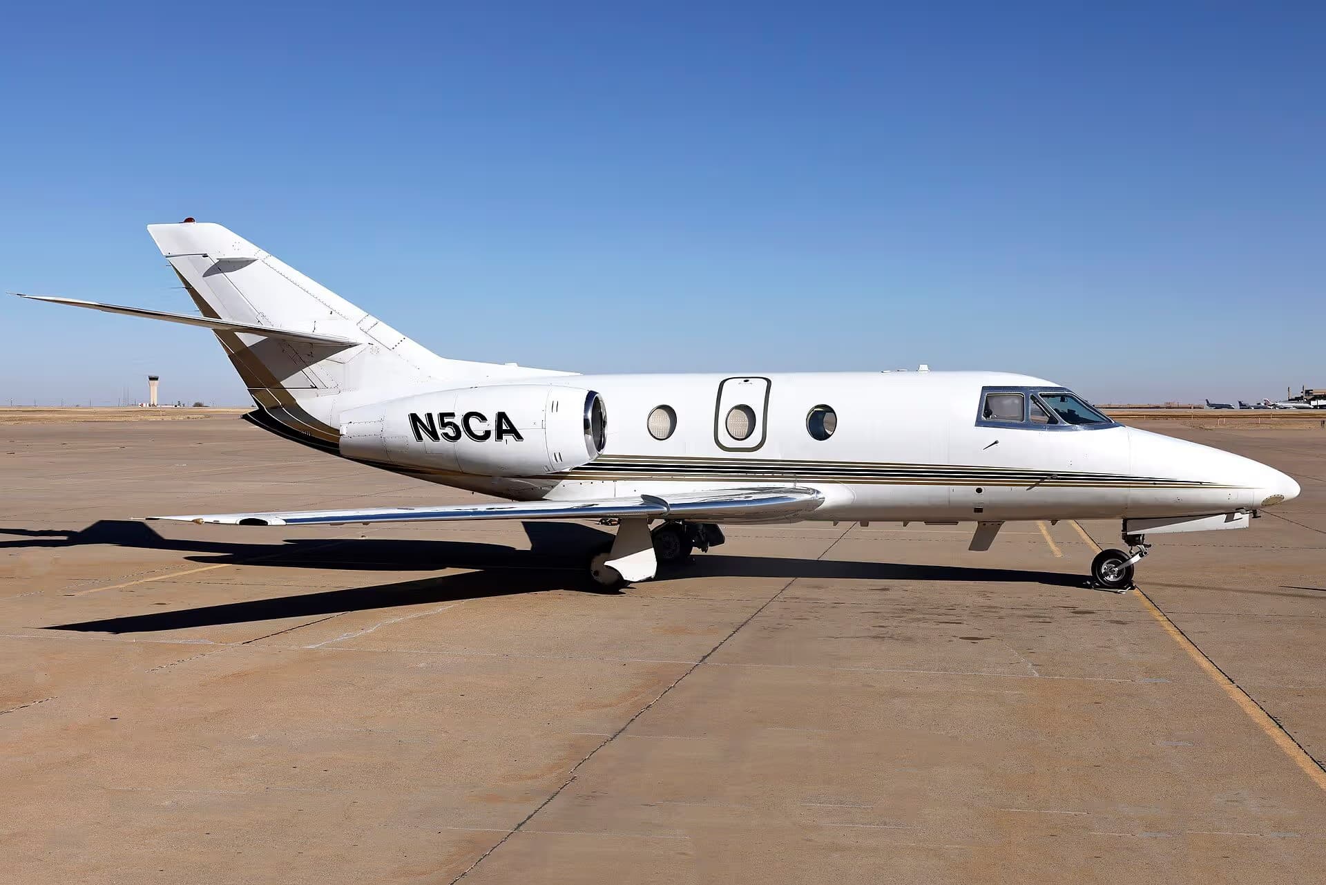 N5CA — Business jet